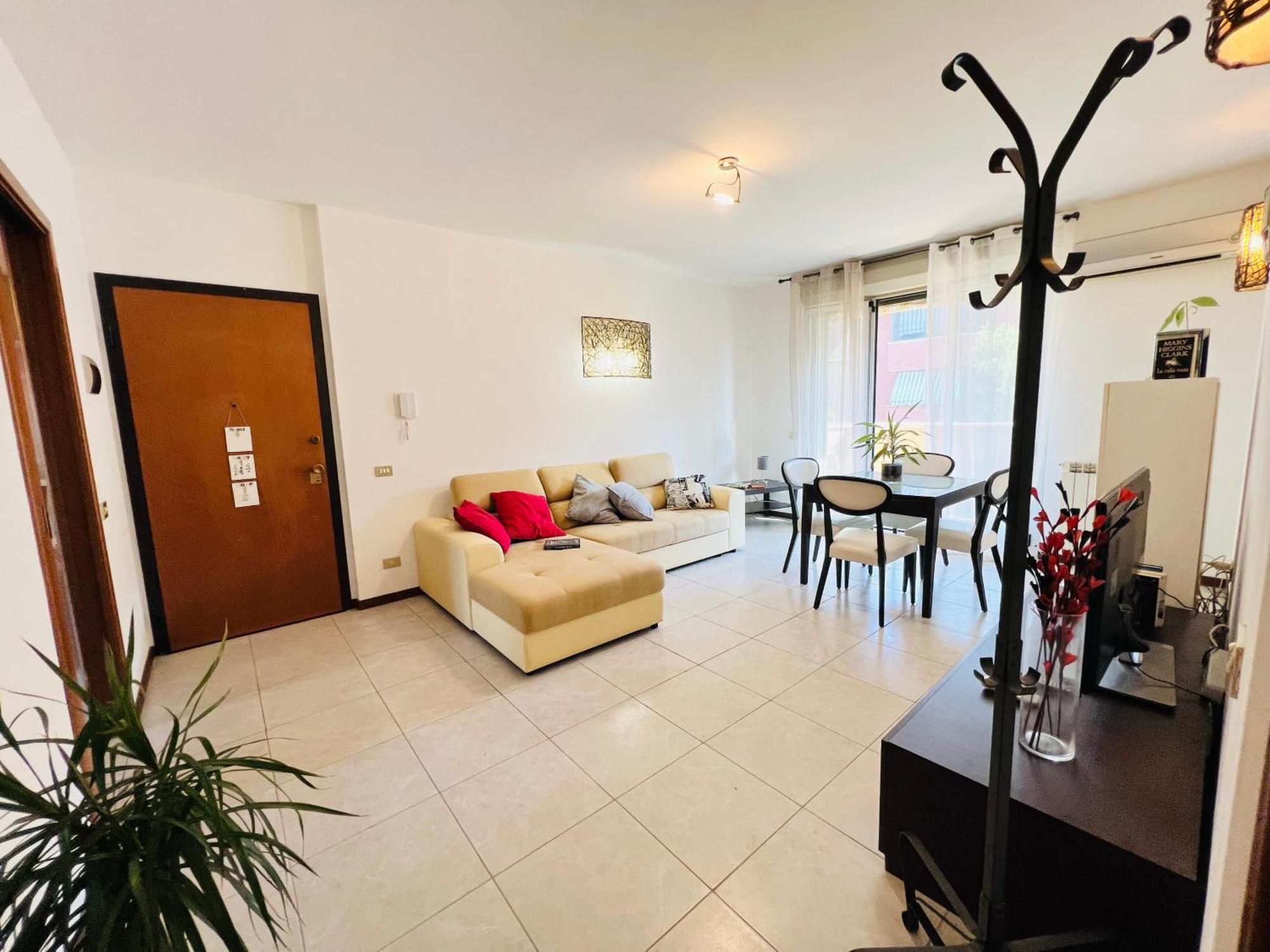 Appartamento Very Big With 2 Balcony In Navigli District Milano