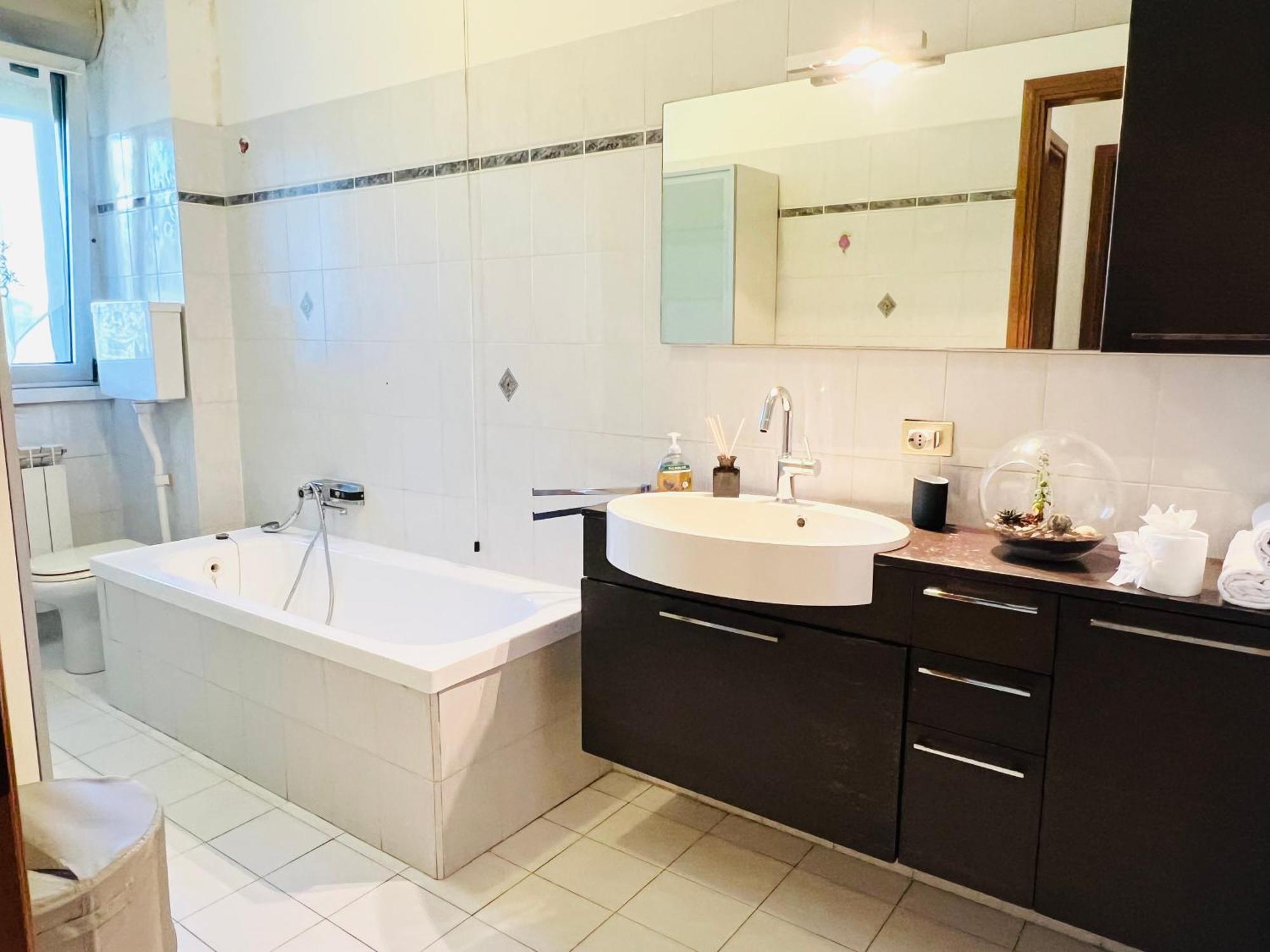 Very Big With 2 Balcony In Navigli District Milano