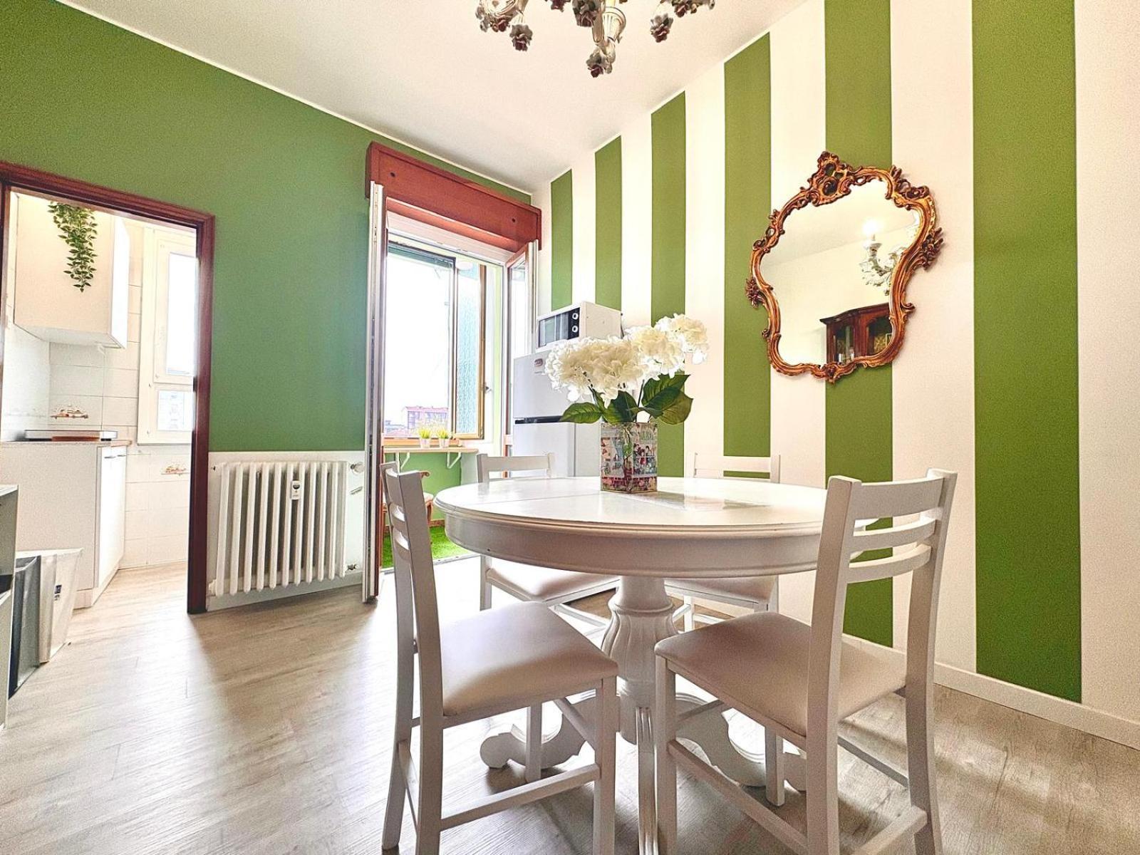 Apartment Apartment-navigli-house Of Mirrors Milan