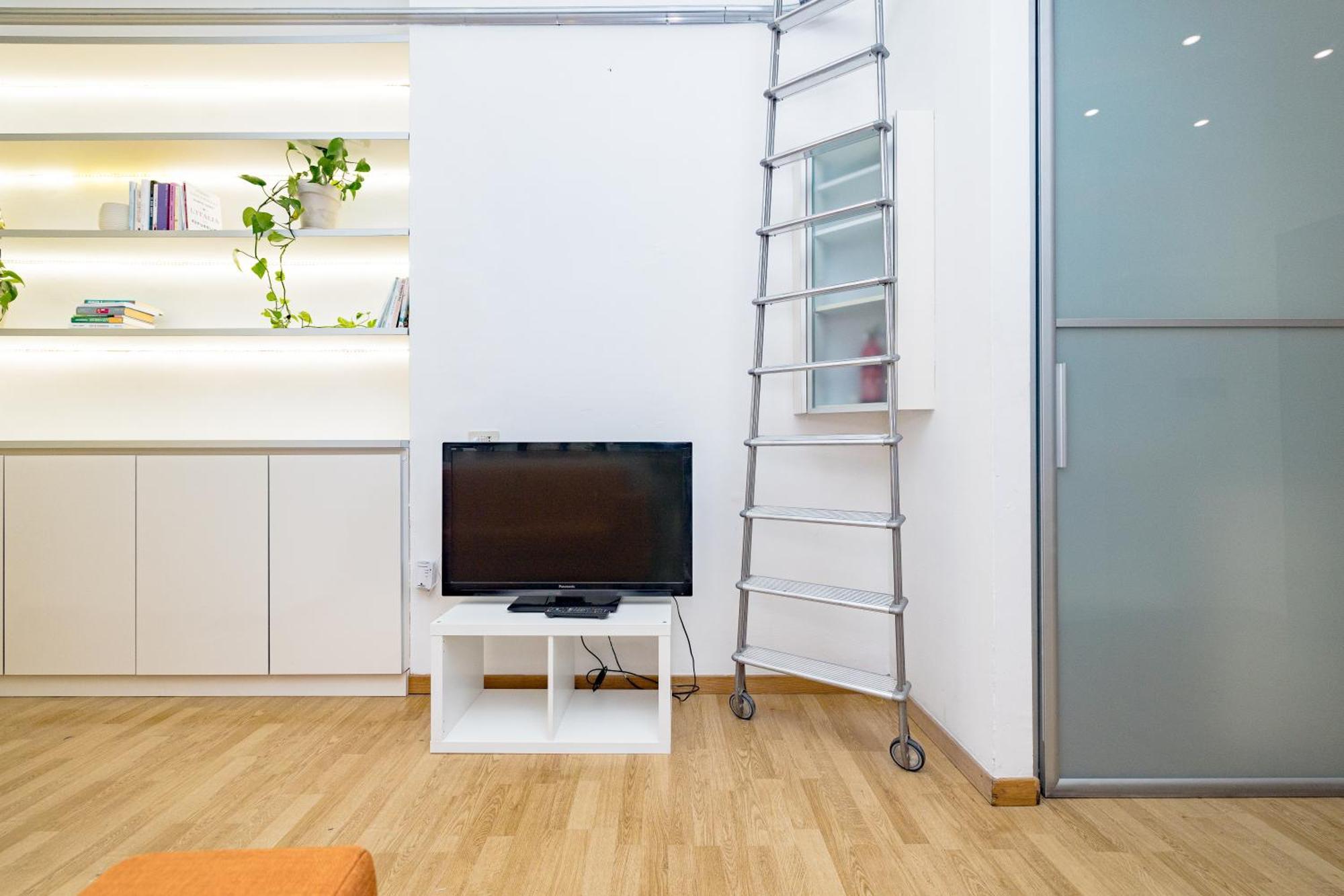 Apartamento Minimal Apartment Near Bocconi University Milão