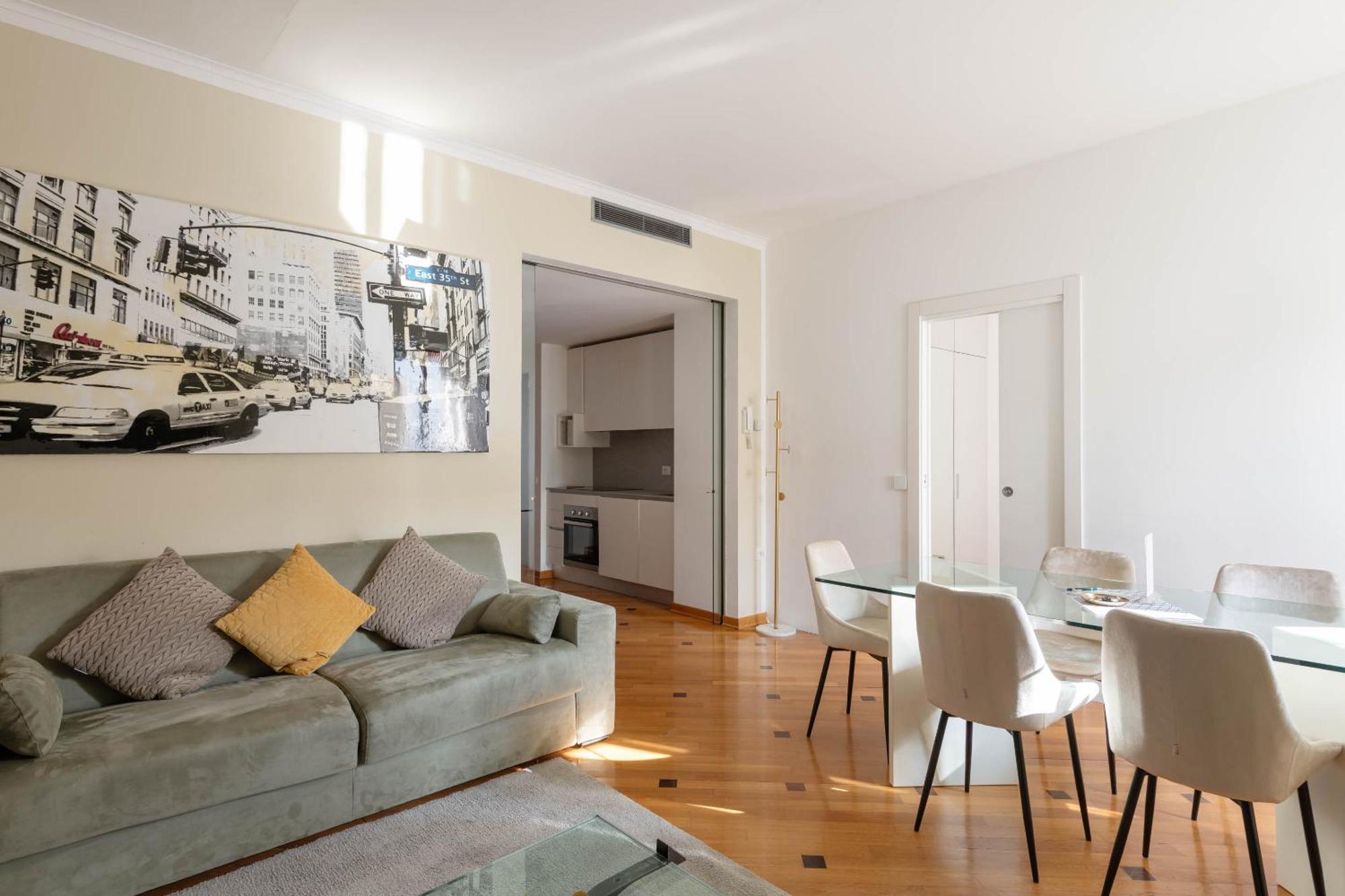 Apartment Heart San Sepolcro Duomo Milan