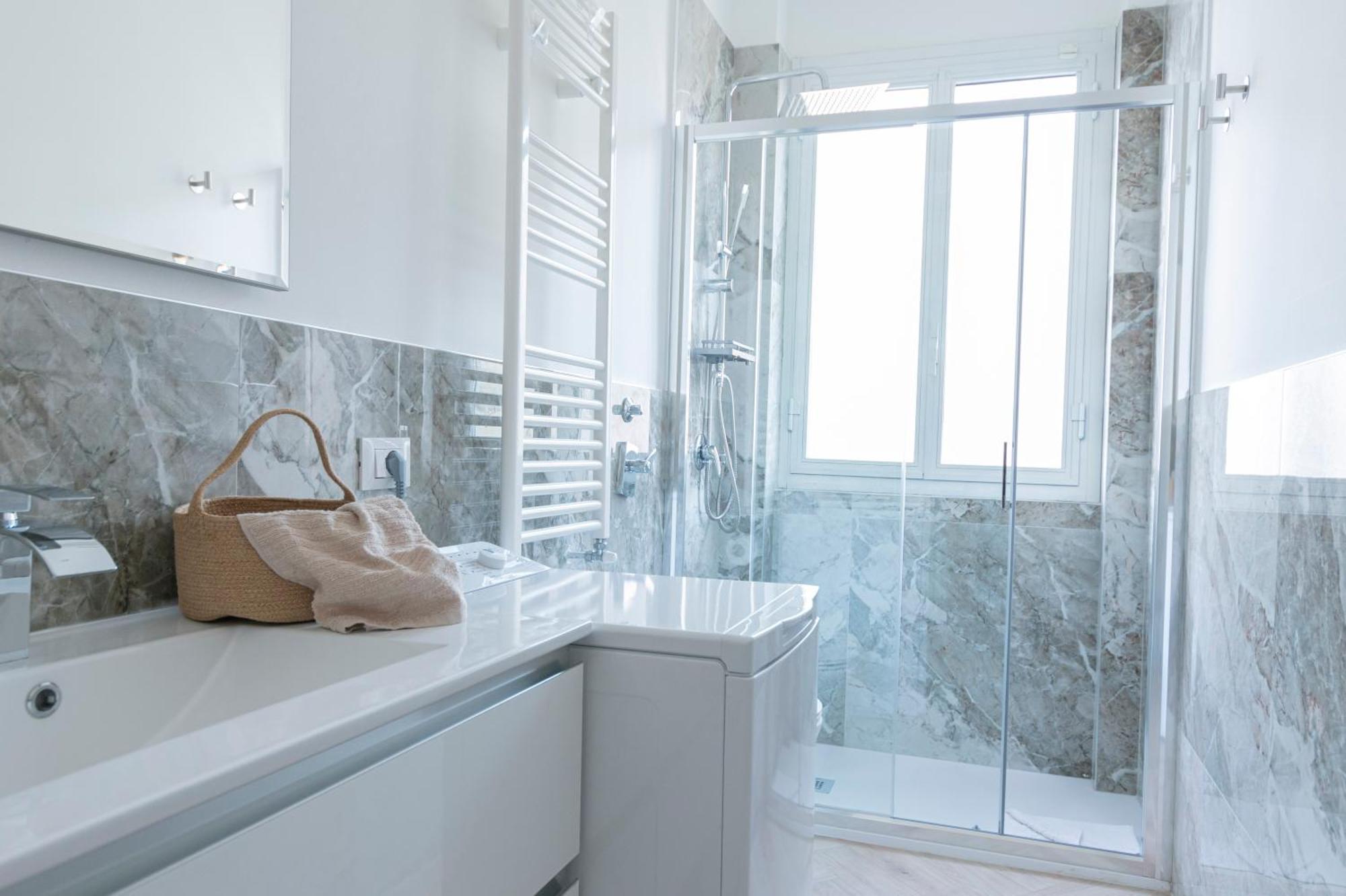 Luxury - Valassina 45 Milano
