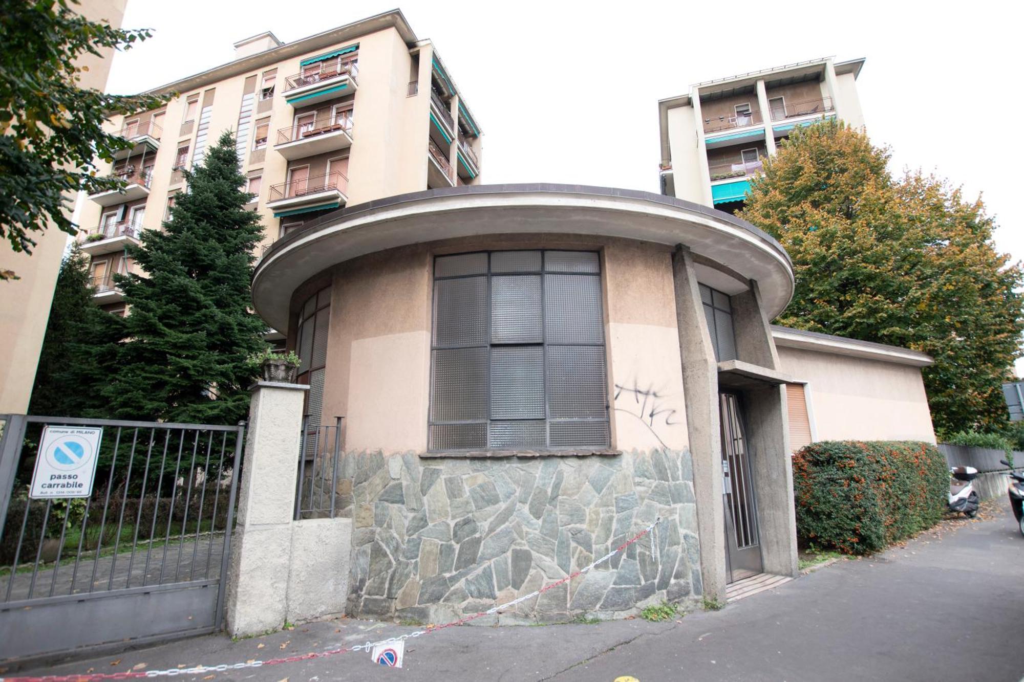Luxury - Valassina 45 * Milano