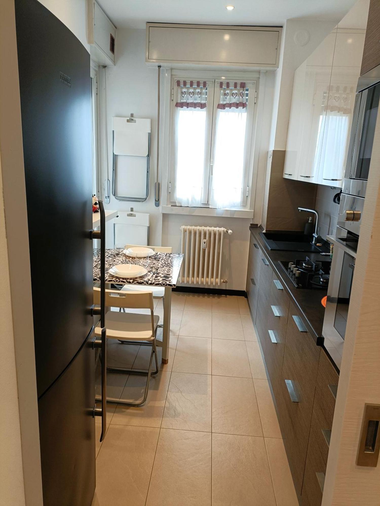Apartment Ninfea - Corsico -- Vicino A Isf E A 5 Minuti Da Tram -- Milan