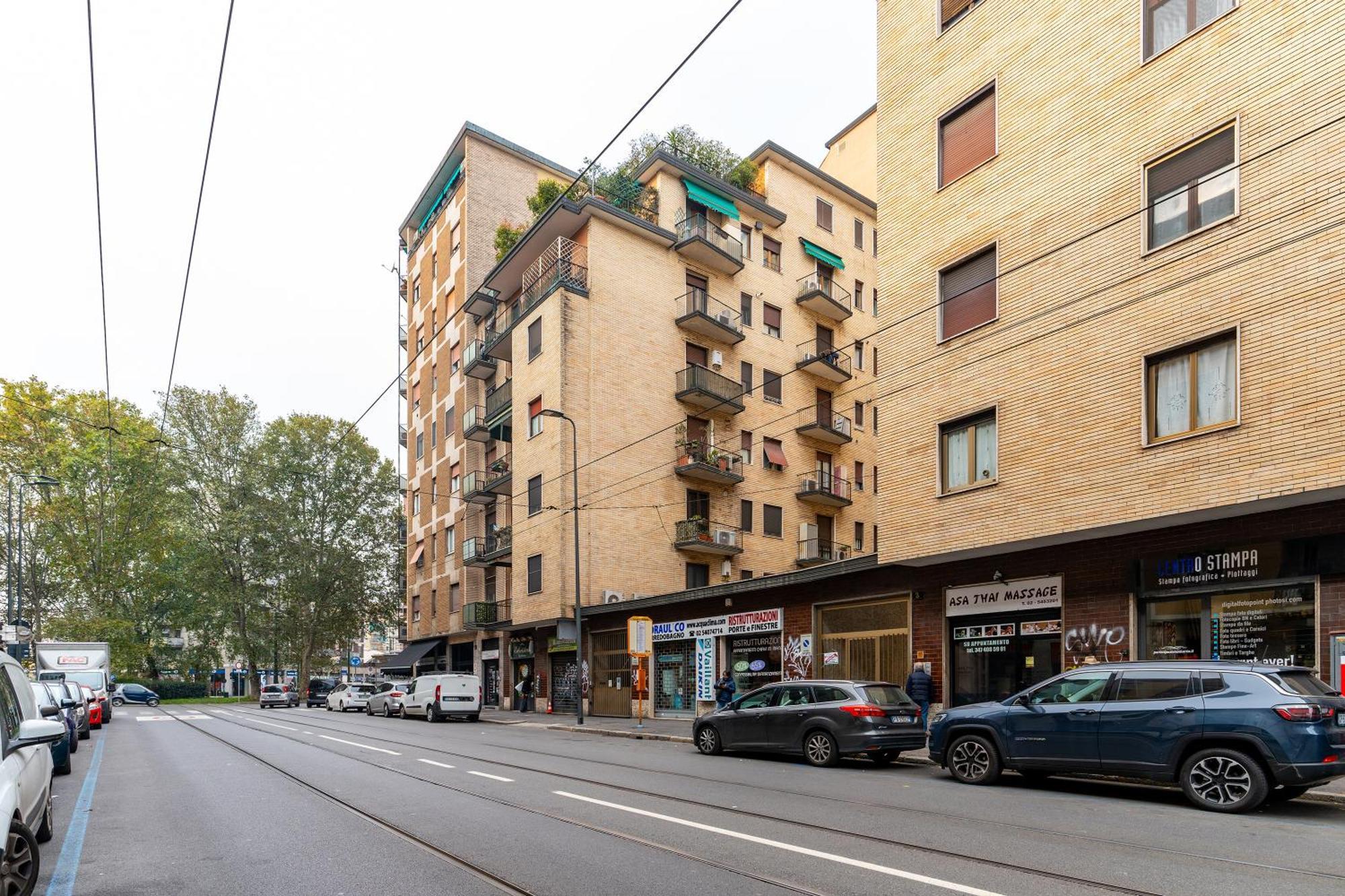 Porta Romana Nuovo Trilocale Wifi E Ac Apartamento