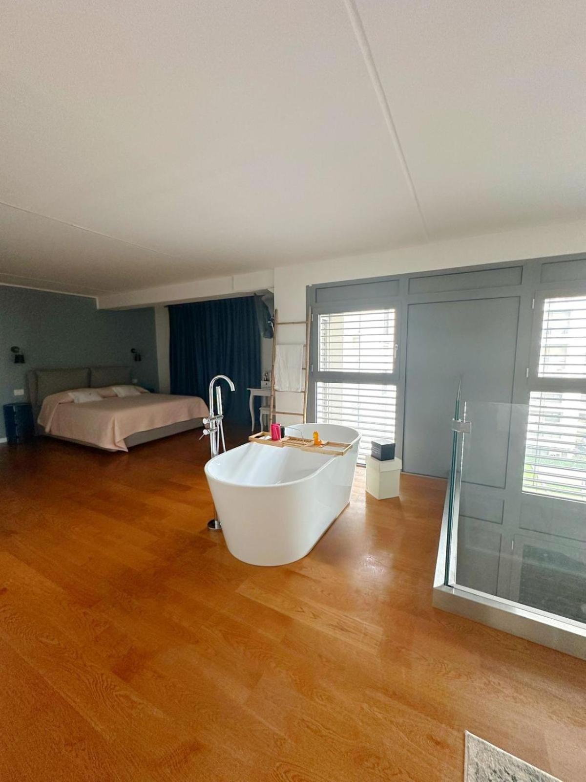 Slim's Loft Linate Airport Milan