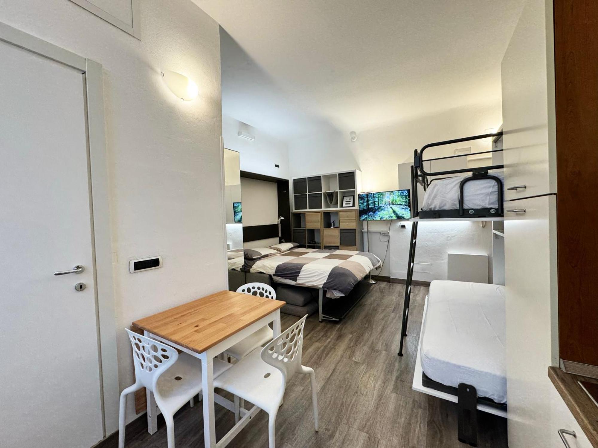 Apartment Housesofia Milan