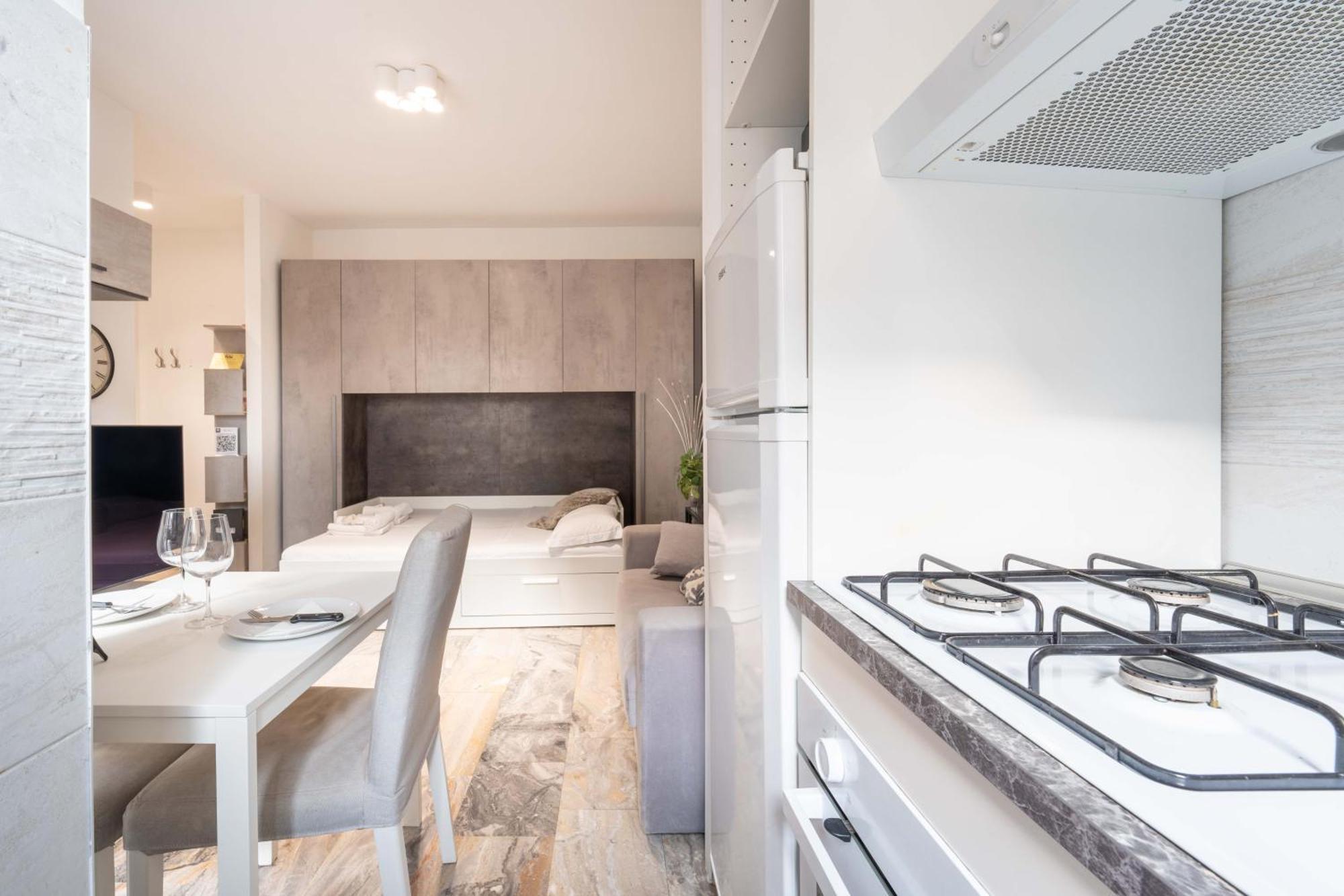 Apartment 12 Centro Parking Free Milan