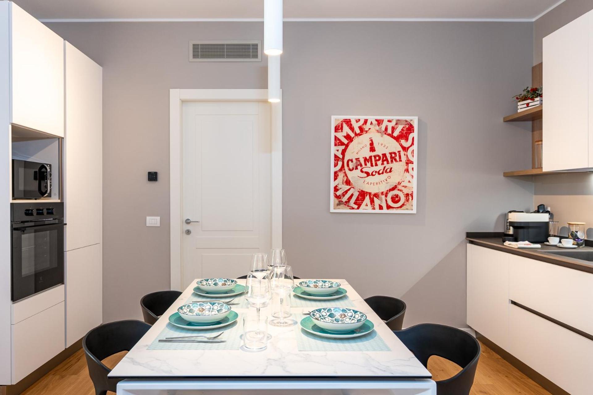 Luxurious & Spacious Flats In Duomo Apartment Milan