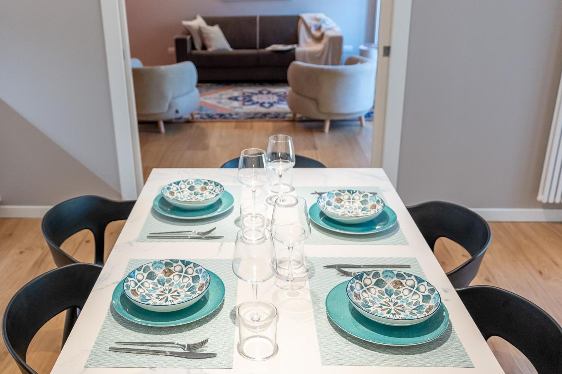 Apartment Luxurious & Spacious Flats In Duomo Milan