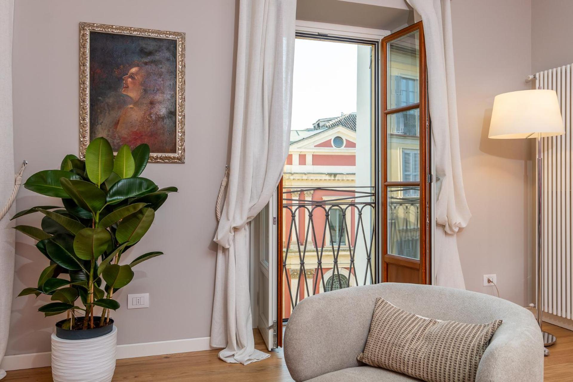 Luxurious & Spacious Flats In Duomo * Milan