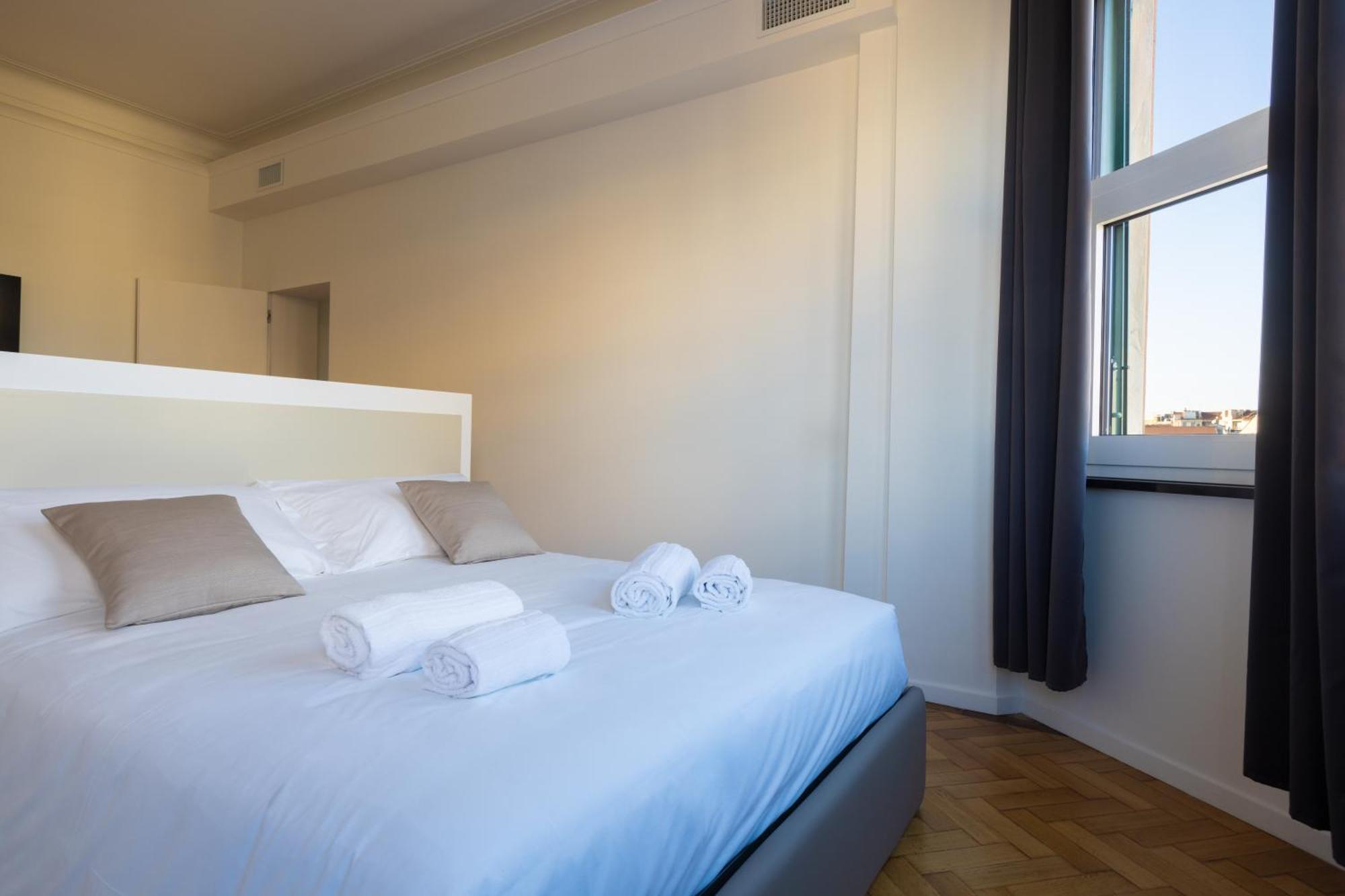 Nuovissimo Ed Elegante Appartamento, 5 Minuti A Piedi Dalla Stazione Apartamento Milão