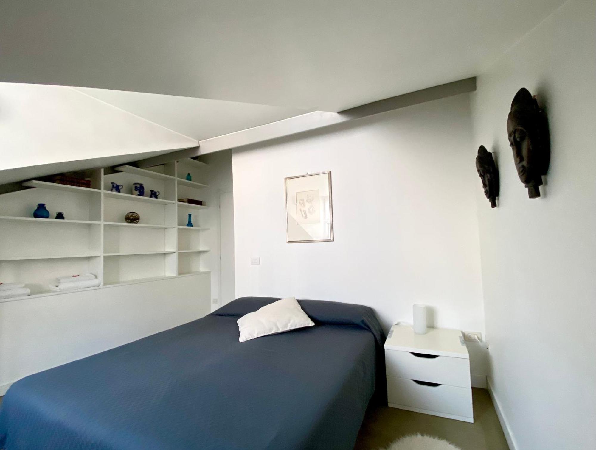 Sant Ambrogio Courtyard In Shared Flat * Milan
