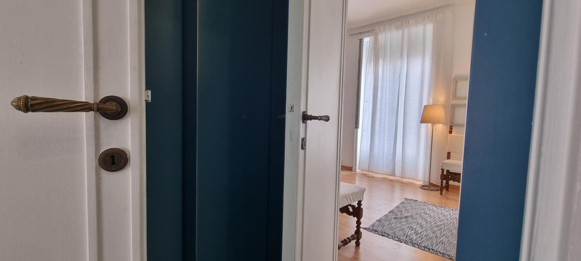 Altido Contemporary 1-bed Near Duomo Di Milano