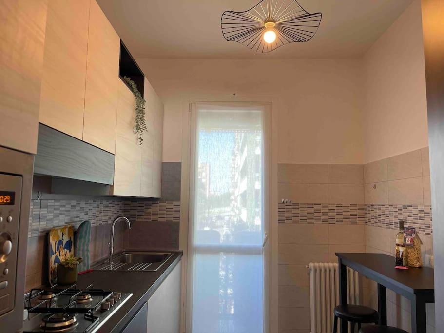 Apartment Artsy Flat With Shared Pool *
