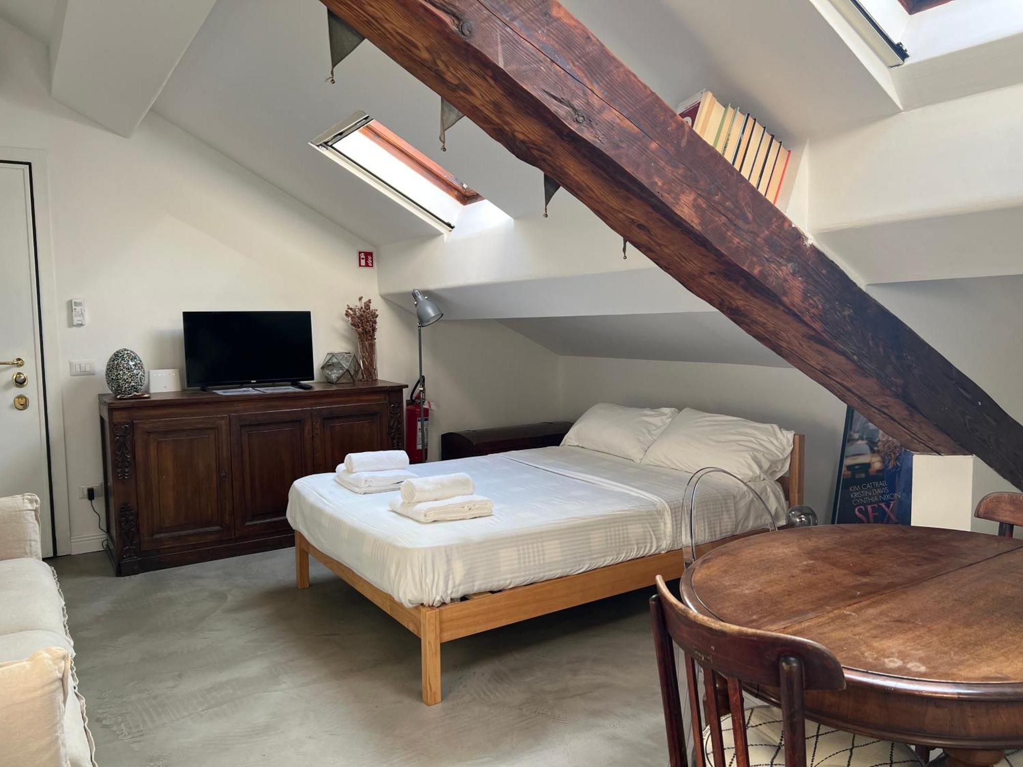 Incantevole Loft Accanto Stazione