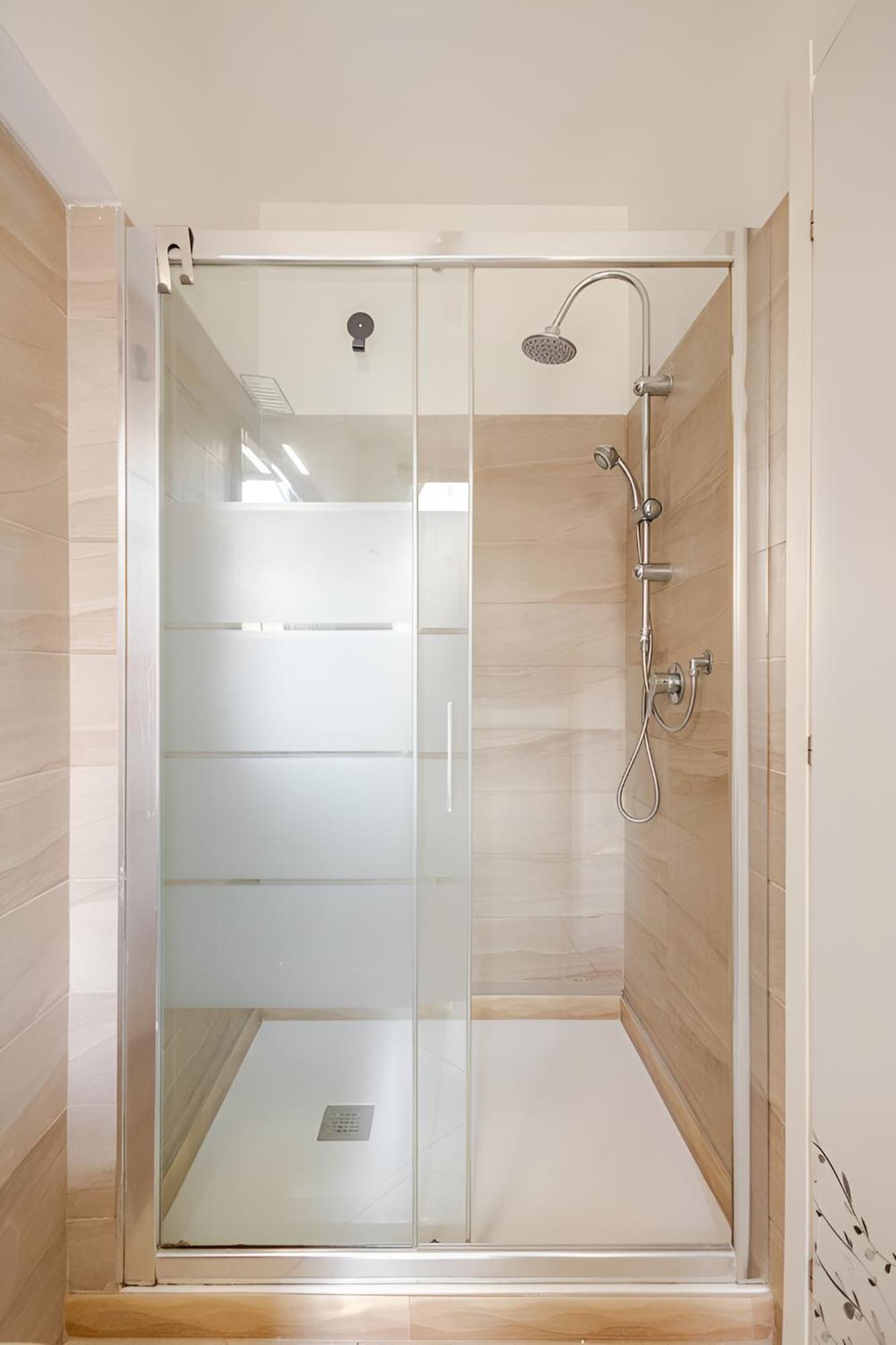 Moderno Monolocale Zona Niguarda Apartment