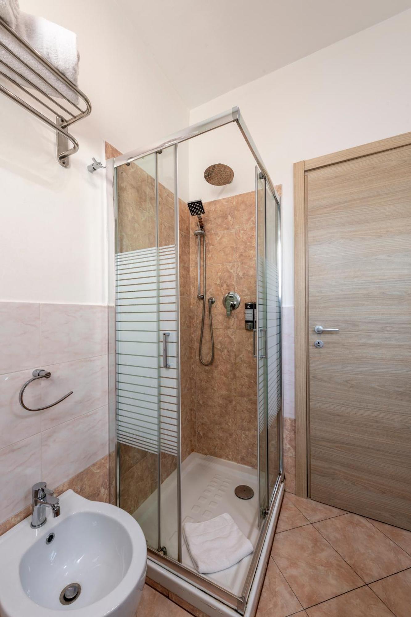 Flowers Guest house 3*
