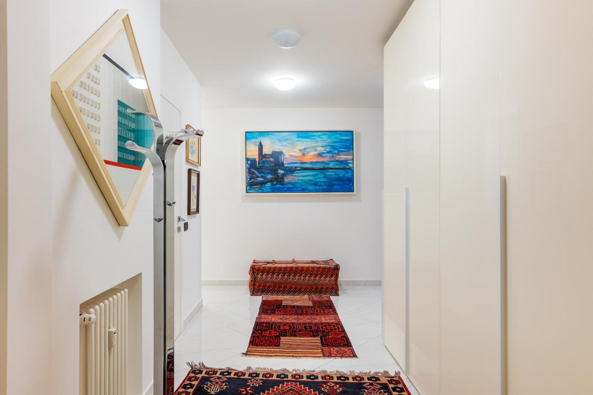 Luxury Art Mi Apartment