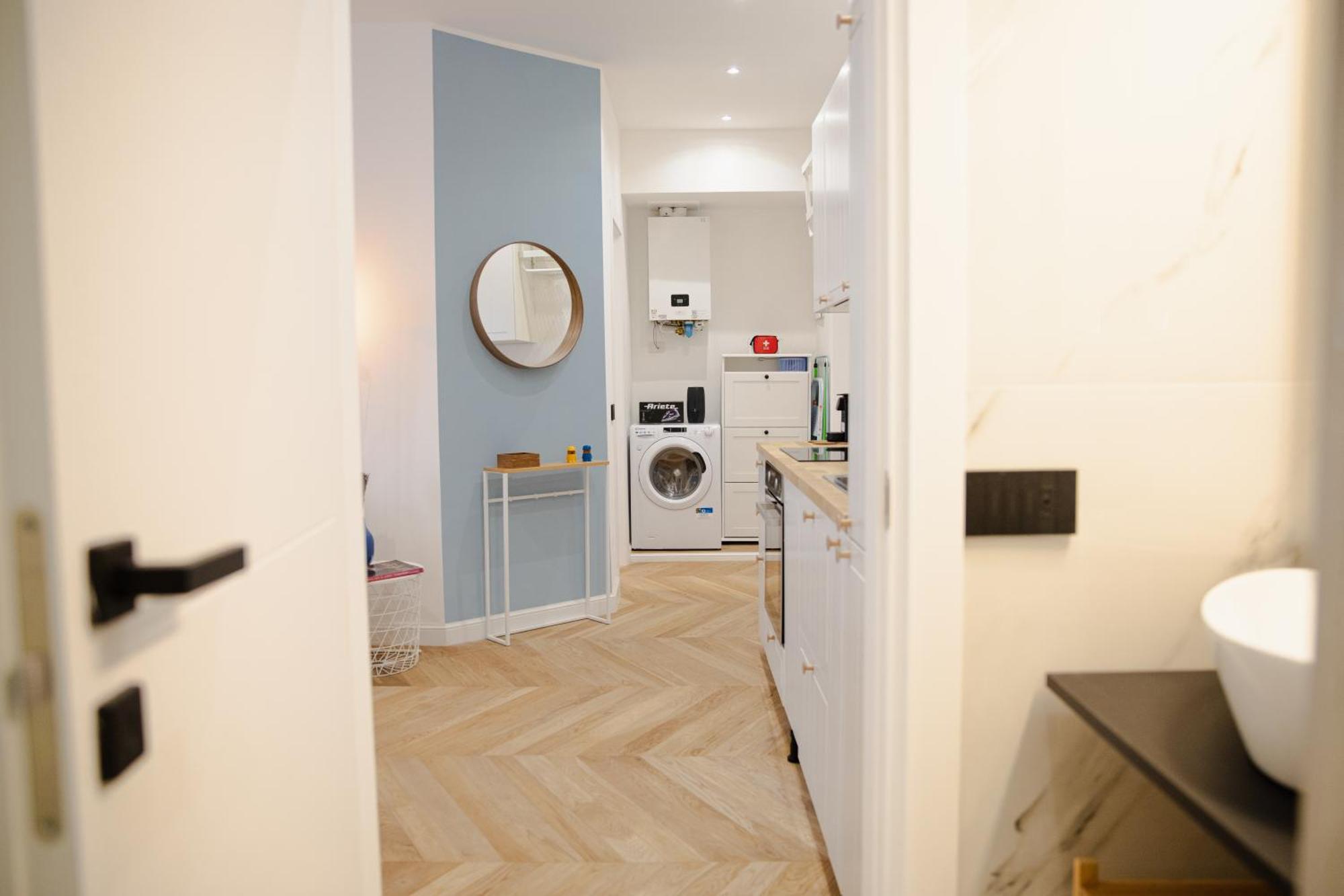 Bright 2-room For Friends And Relatives Apartment *