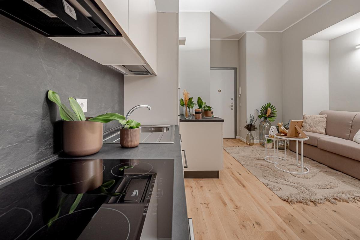 Apartment New! Duomo-san Siro - Super Cute Modern Apt, 15mins To Duomo!