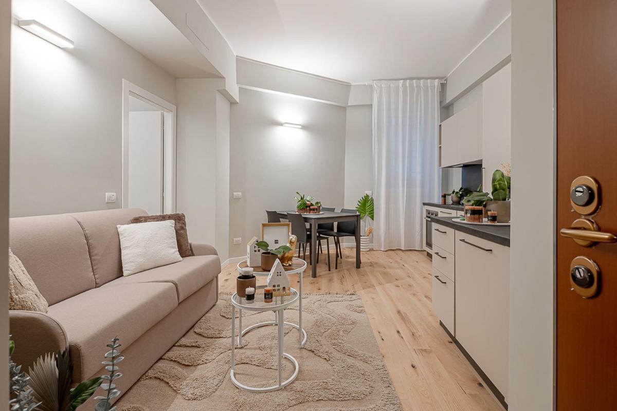 Apartment New! Duomo-san Siro - Super Cute Modern Apt, 15mins To Duomo!