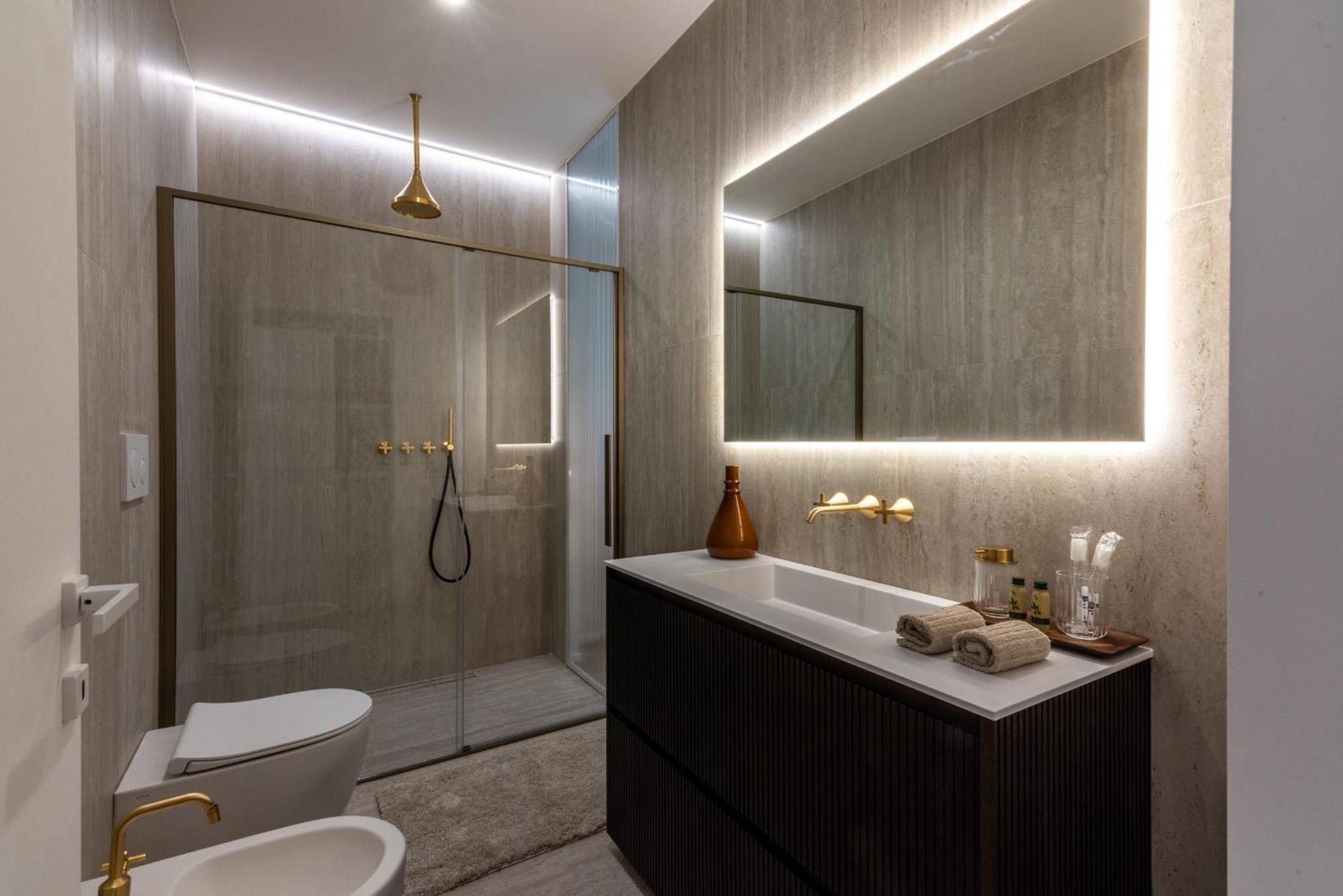 Apartment White House Con Posti Auto Milan