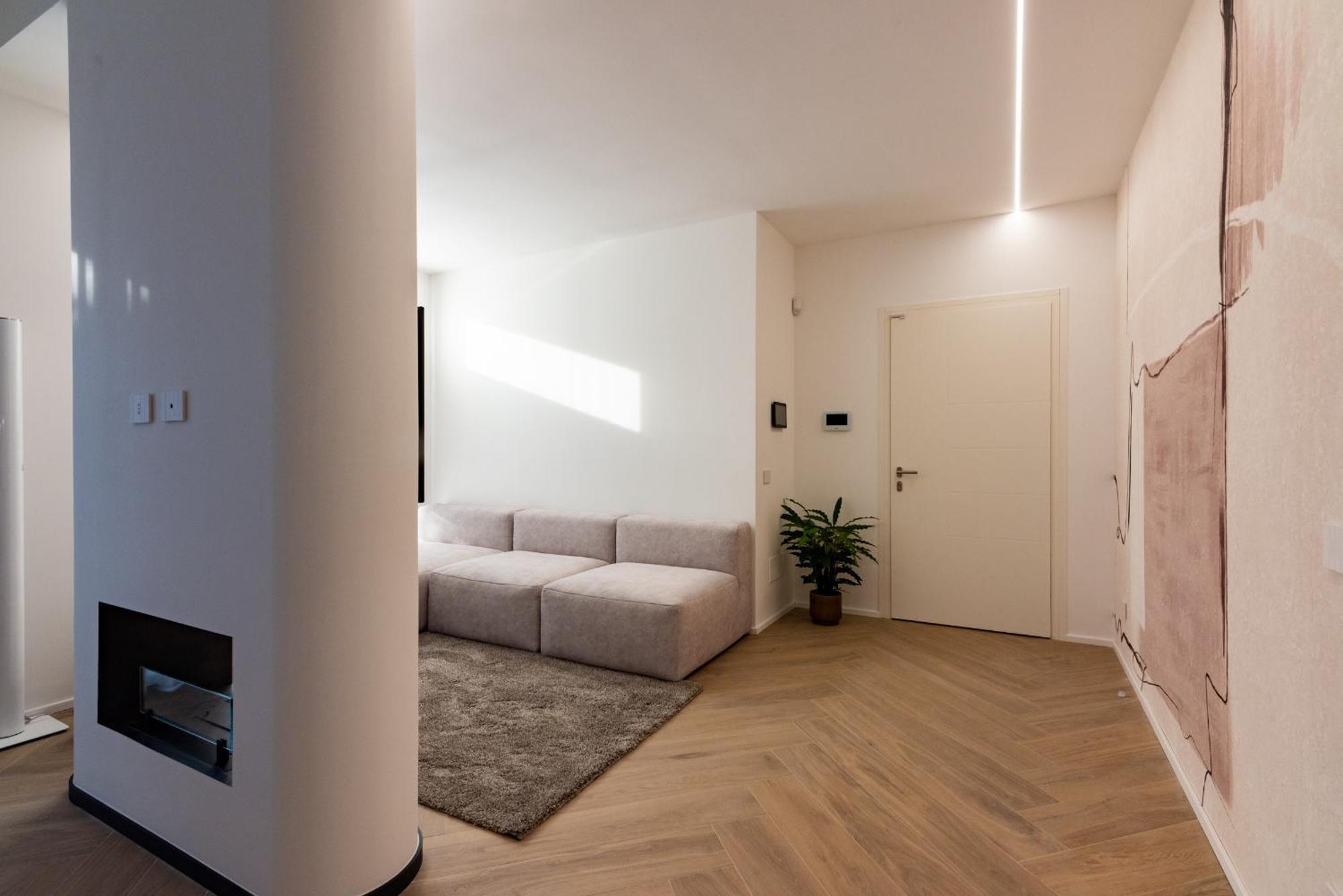 White House Con Posti Auto Milan