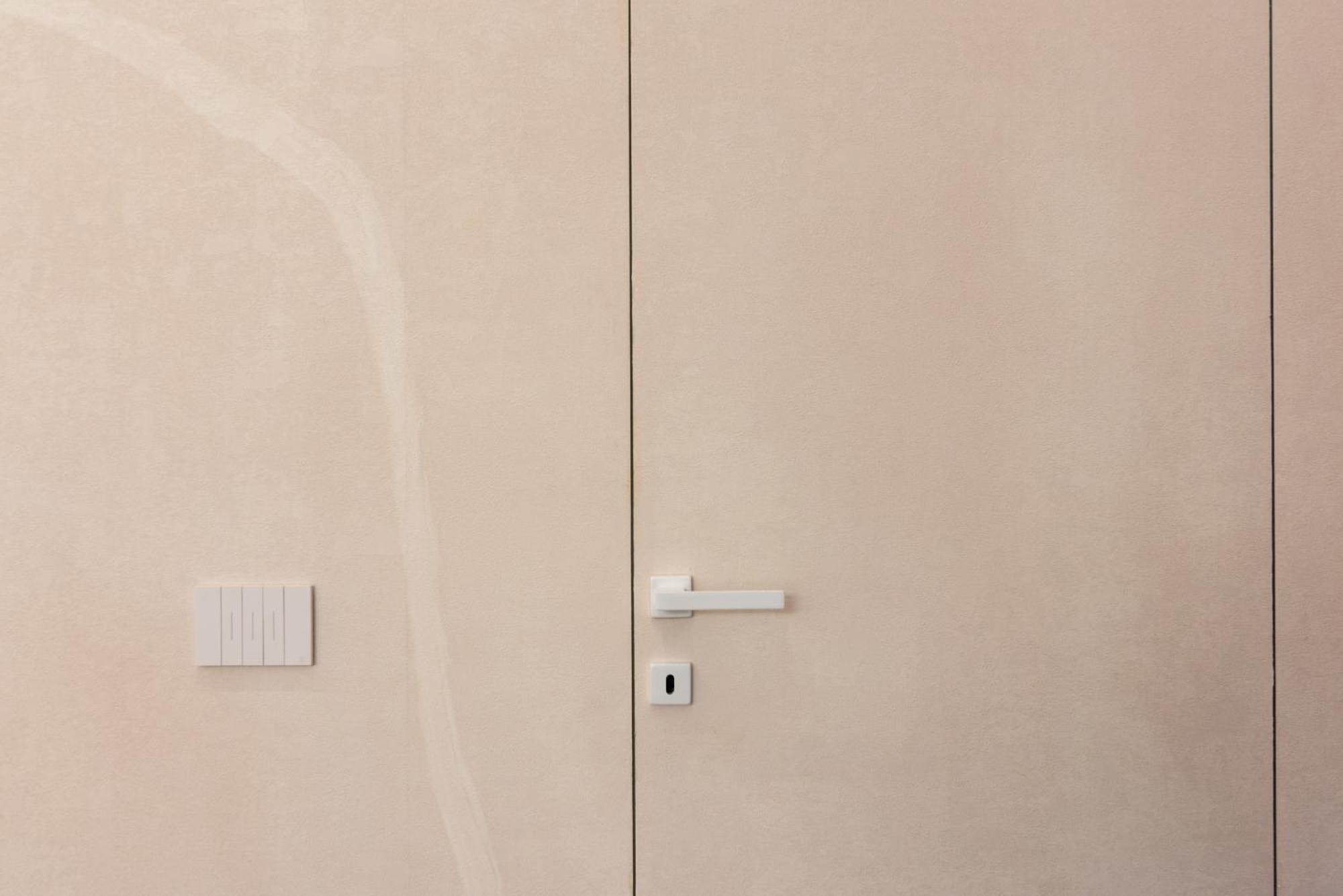 White House Con Posti Auto Milan