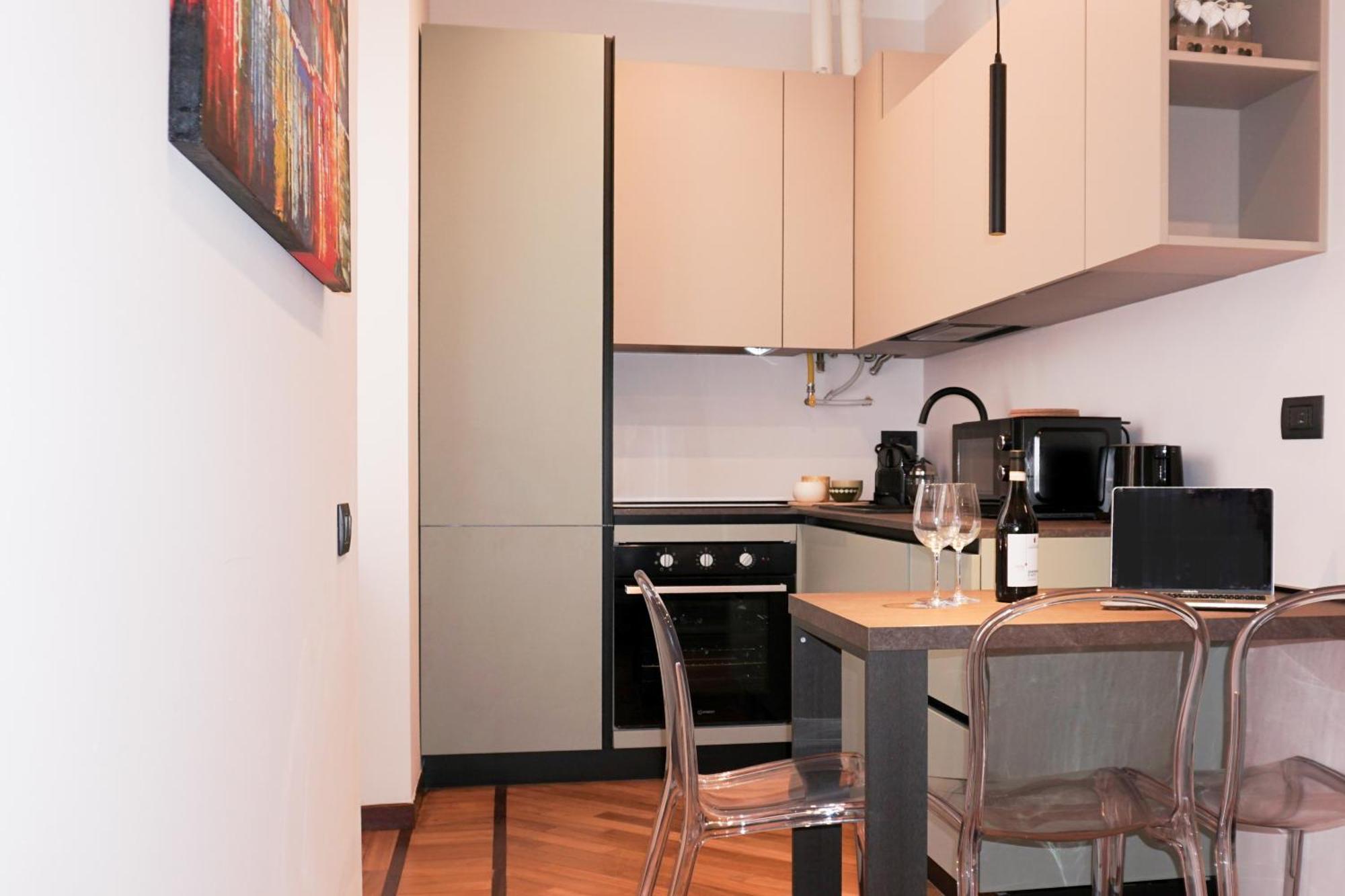 Private Near Duomo - M4 Santa Sofia Apartamento Milão