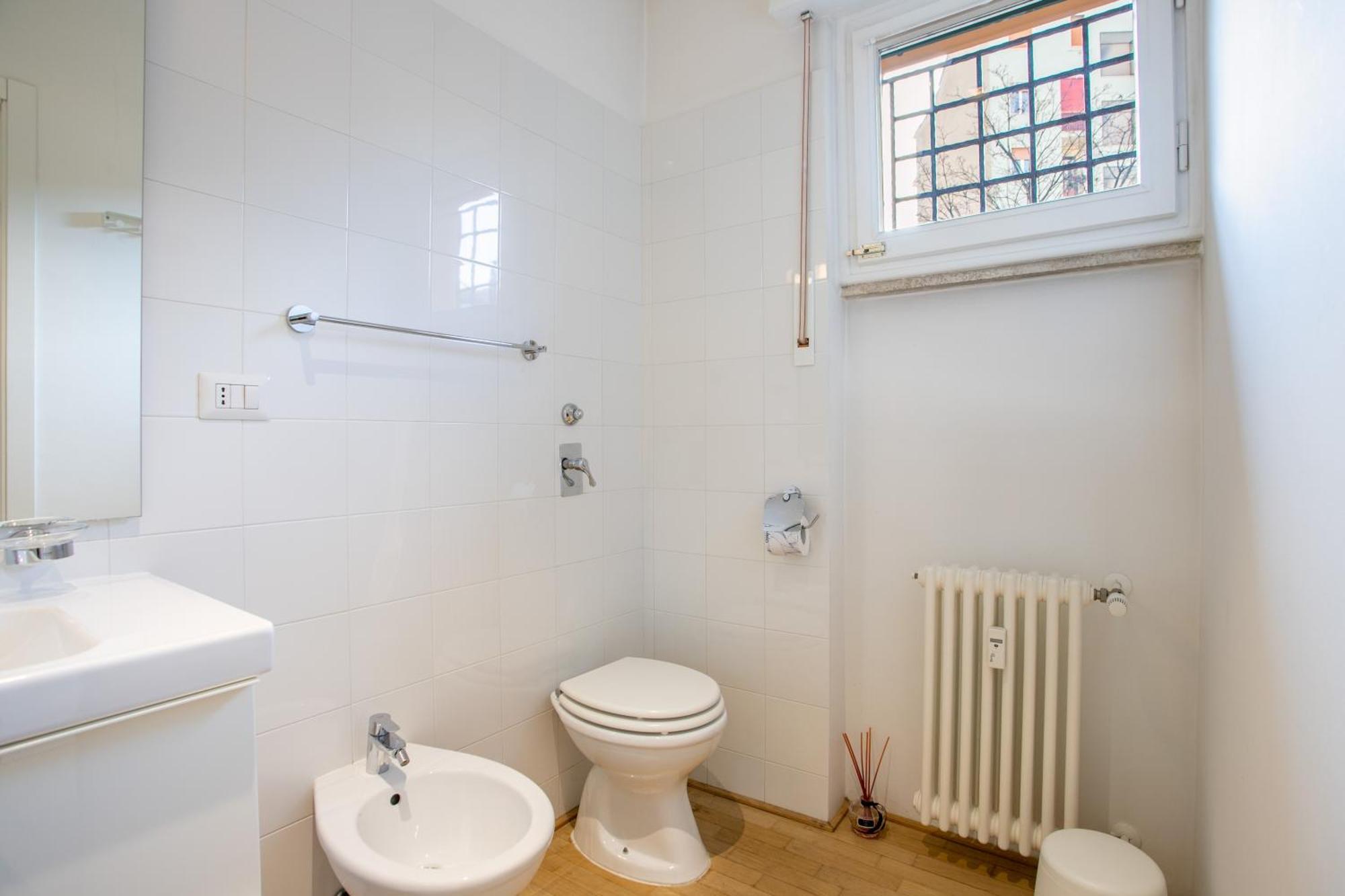 Co99 - Cozy & Quiet Gambara Apartment
