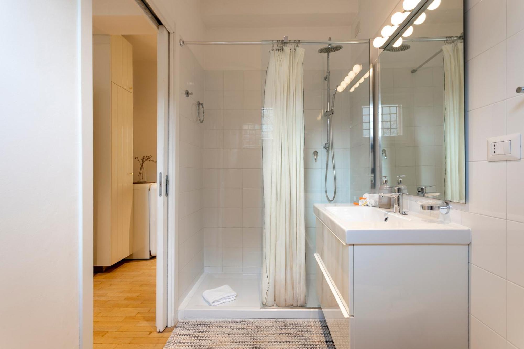 Co99 - Cozy & Quiet Gambara Apartment *