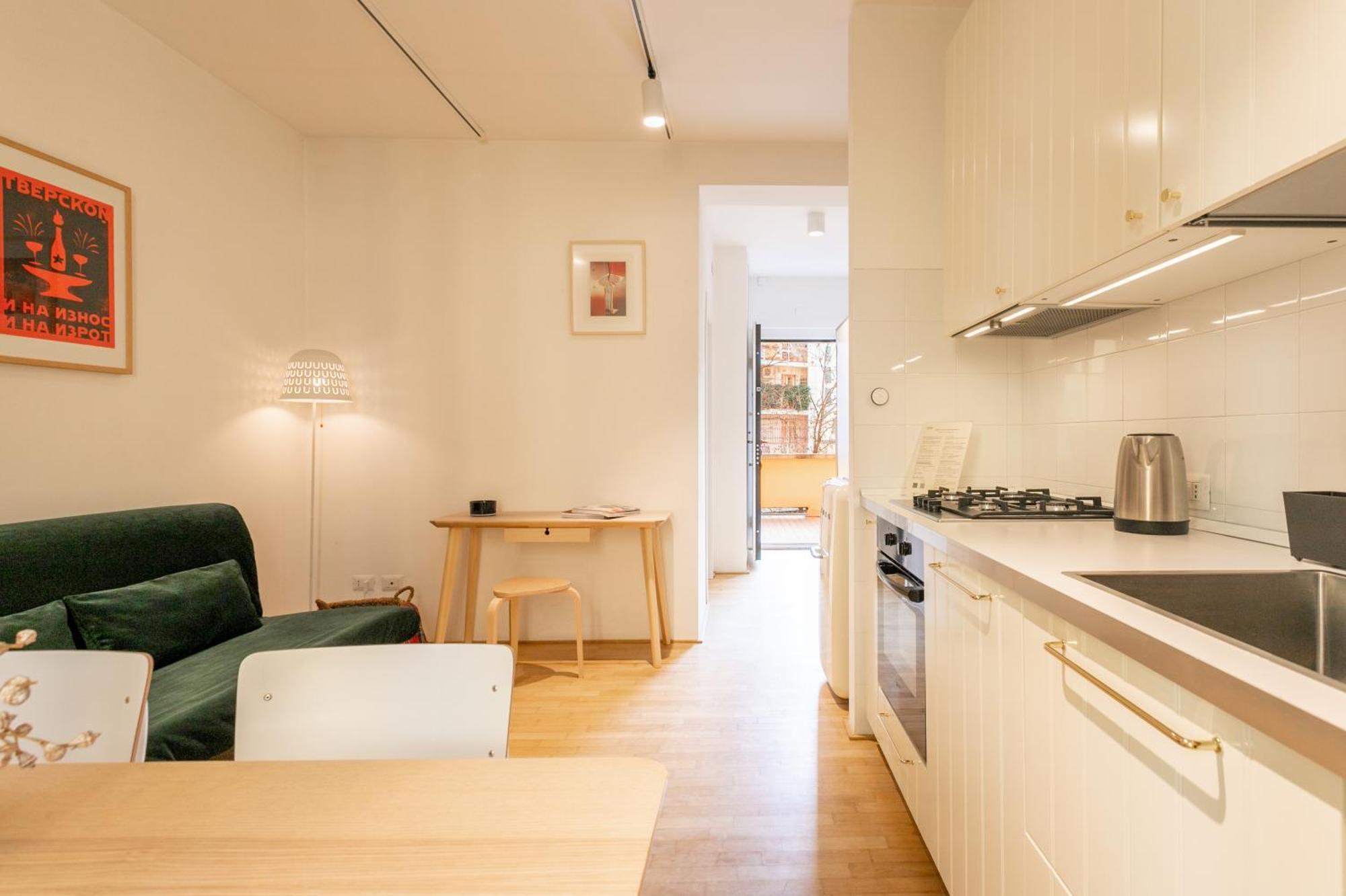 Co99 - Cozy & Quiet Gambara Apartment