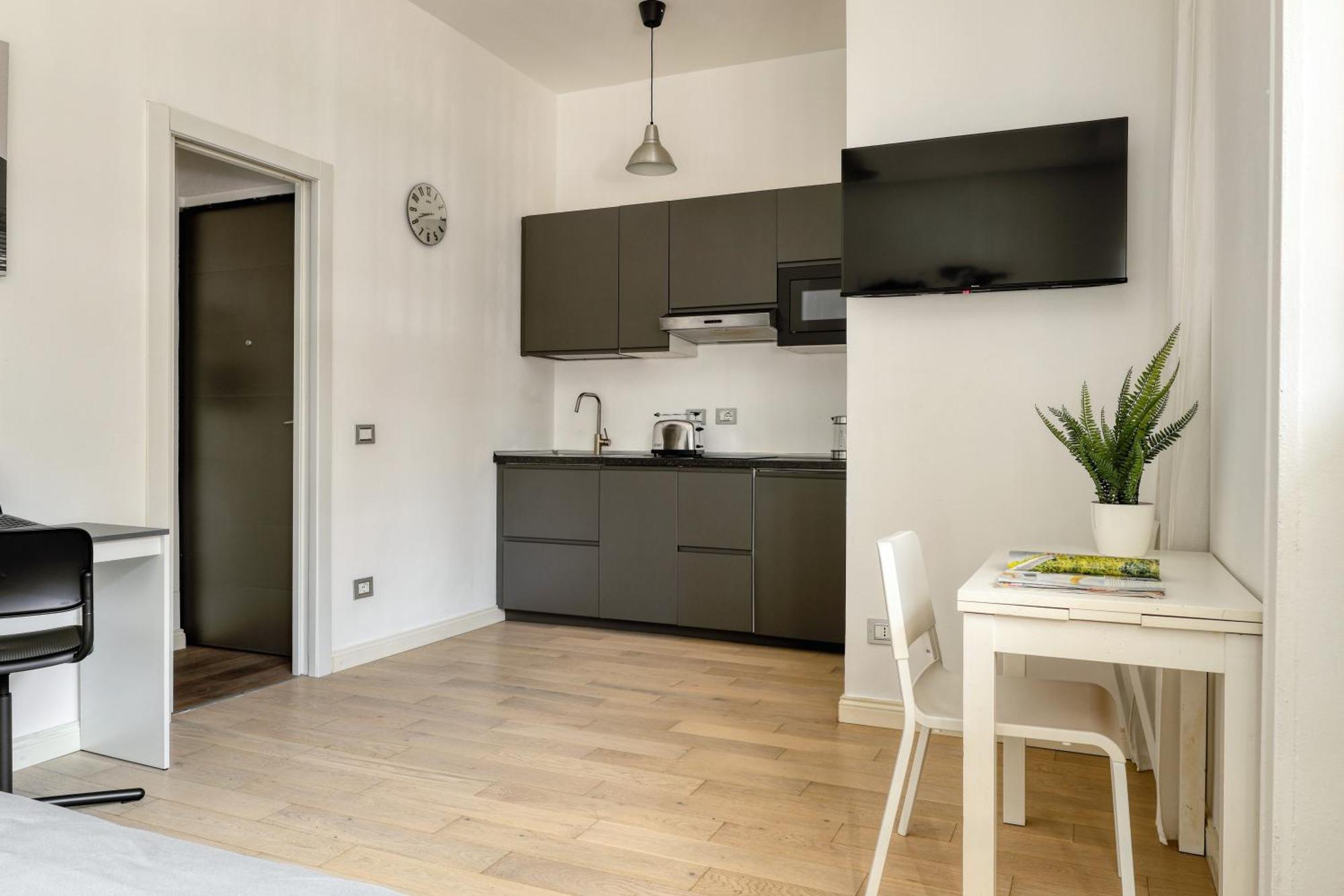 San Siro - Close To The Stadium And Fiera Apartment *