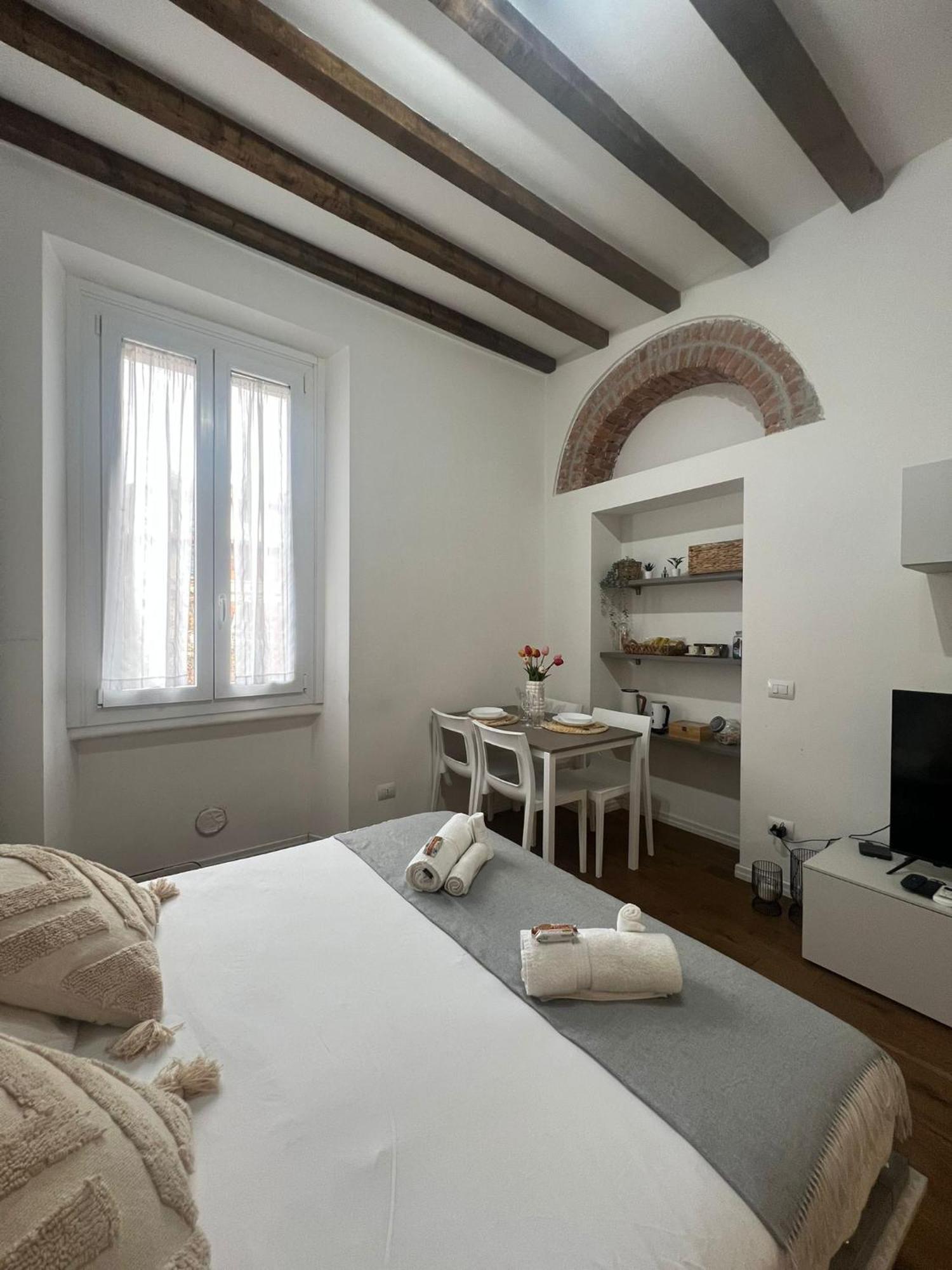 Apartment La Regina Delle Locazioni Appena Fuori Dalla Metro Porta Romana *
