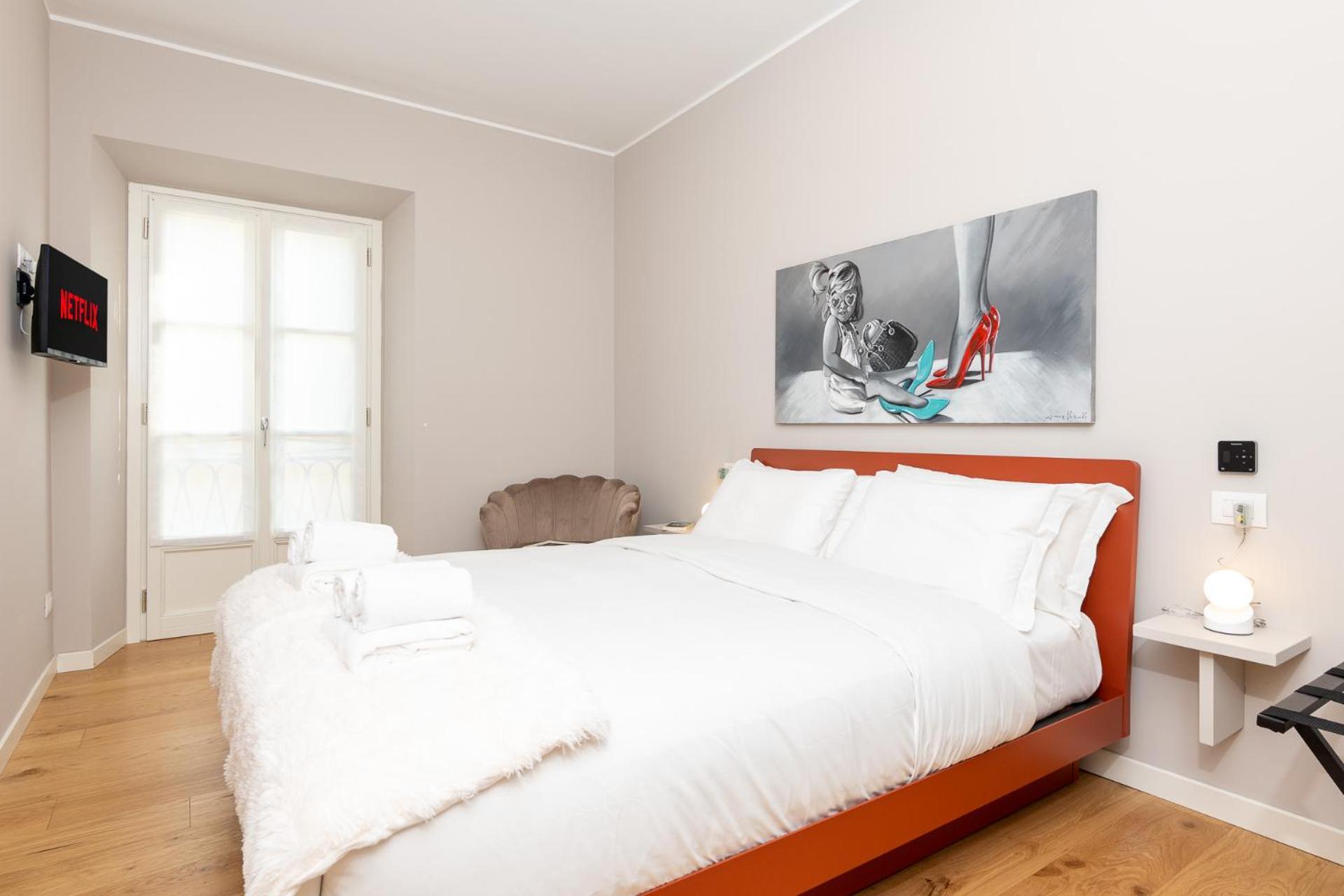 Luxurious & Spacious Flats In Duomo