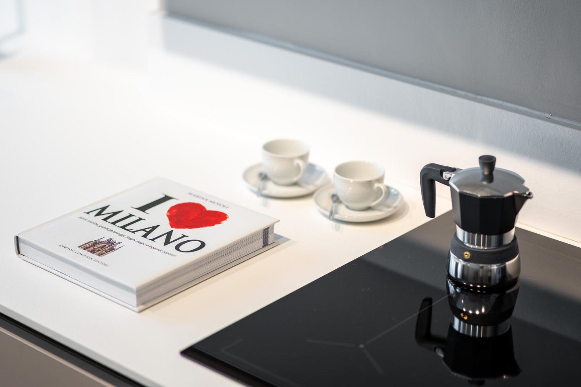 Apartment Luxurious & Spacious Flats In Duomo Milan