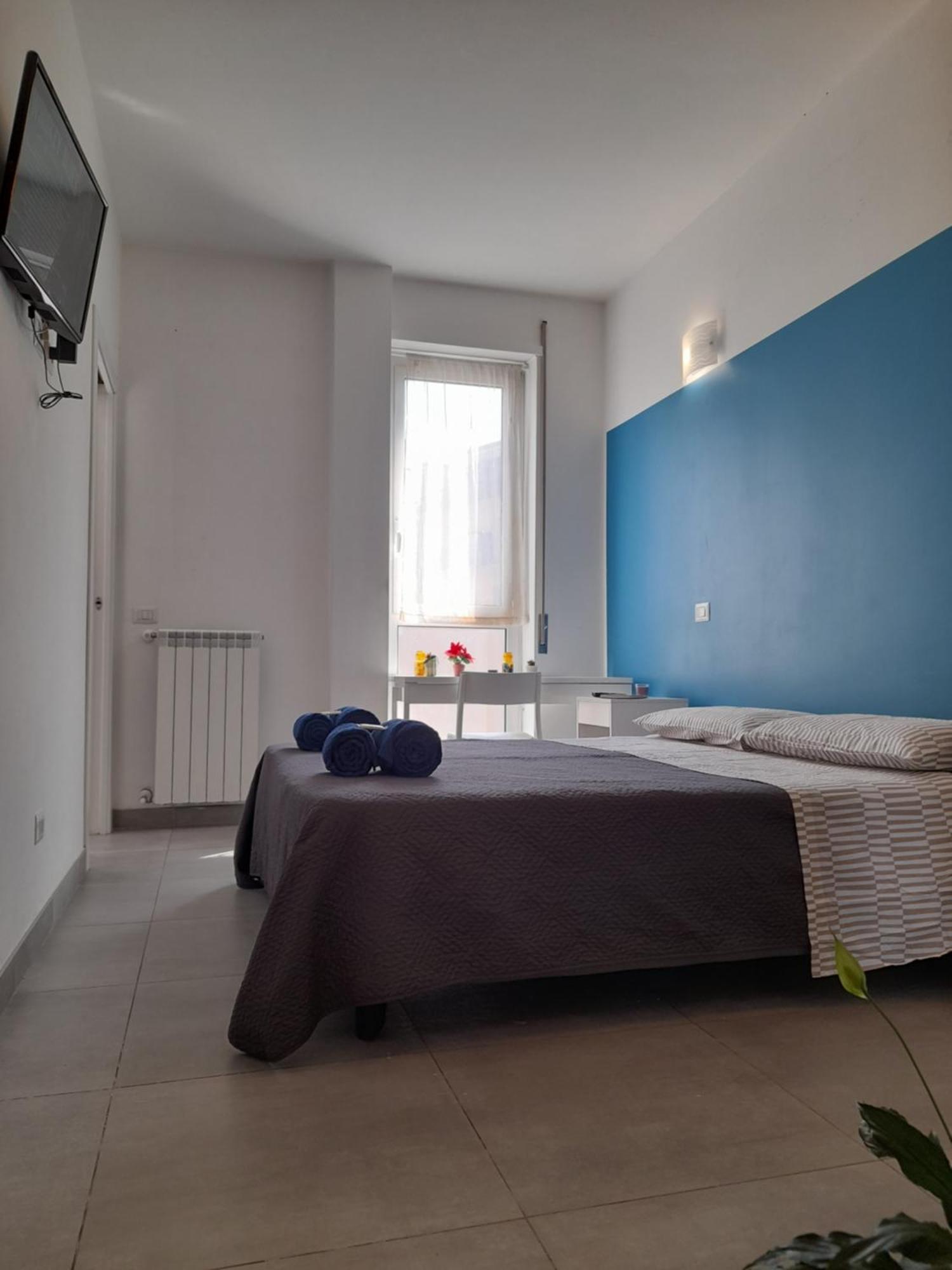 -l' Oasi Del Turista, 5- Station Private External Bathroom * Milano
