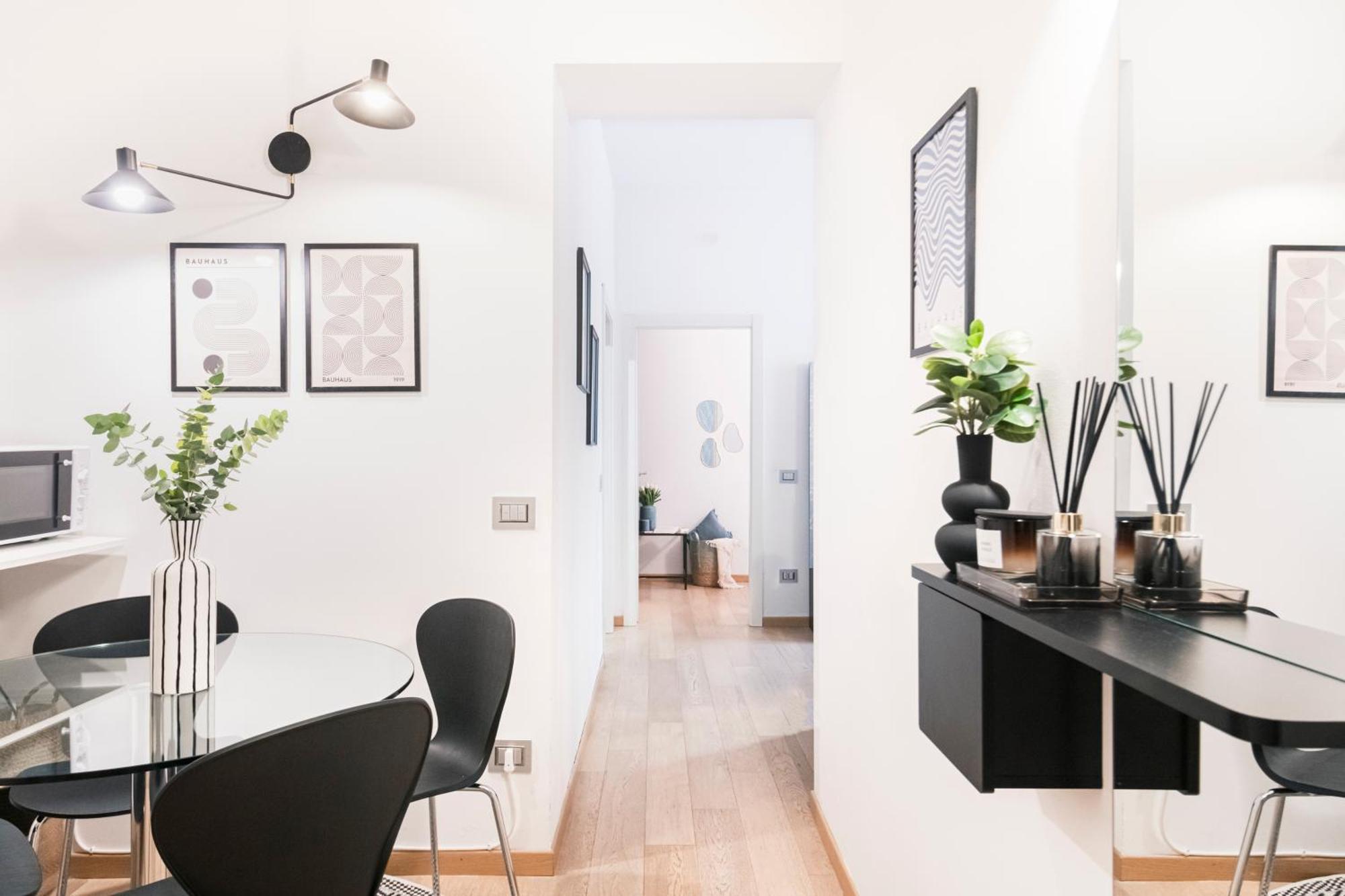 Easylife - Splendida Residenza A Due Passi Dal Cenacolo Vinciano Apartment *