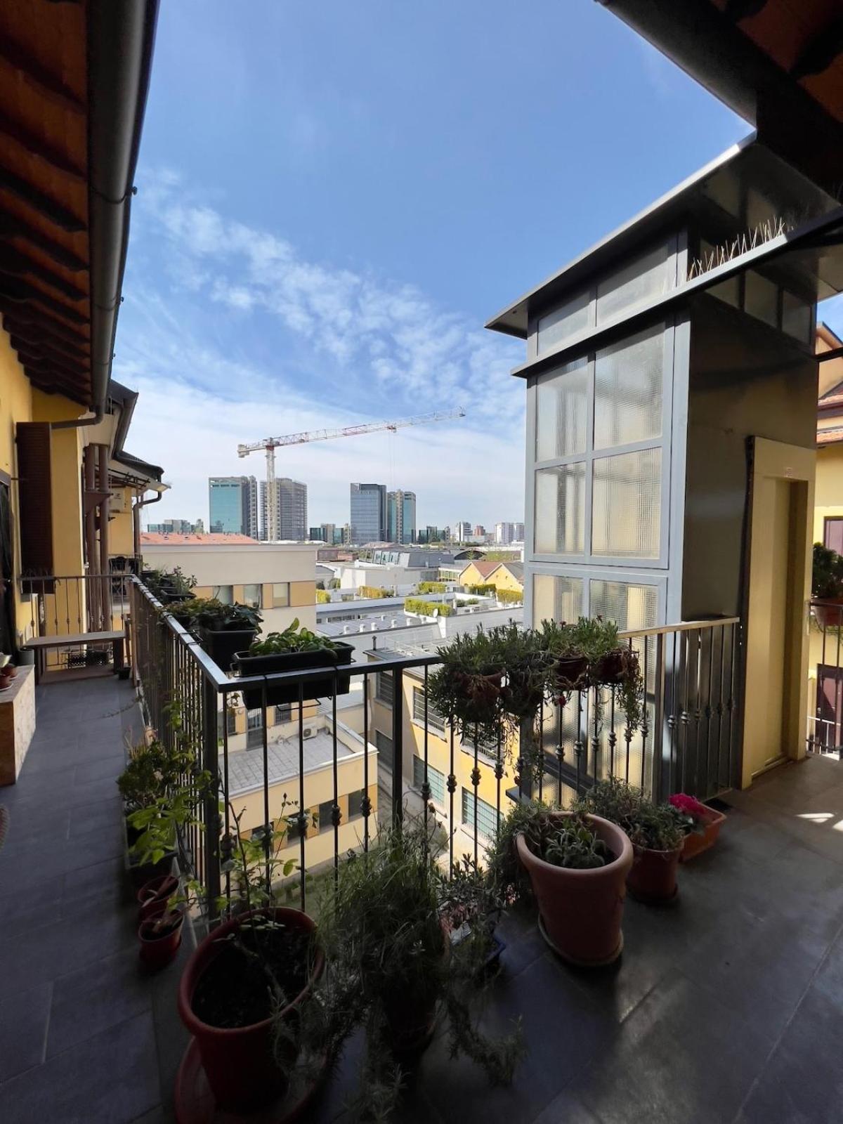 Navigli Ultimo Piano Appartamento