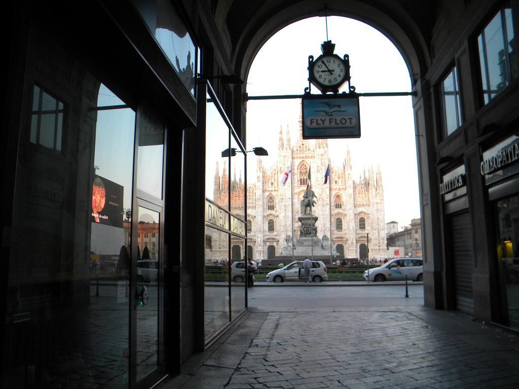 Glamour * Milan