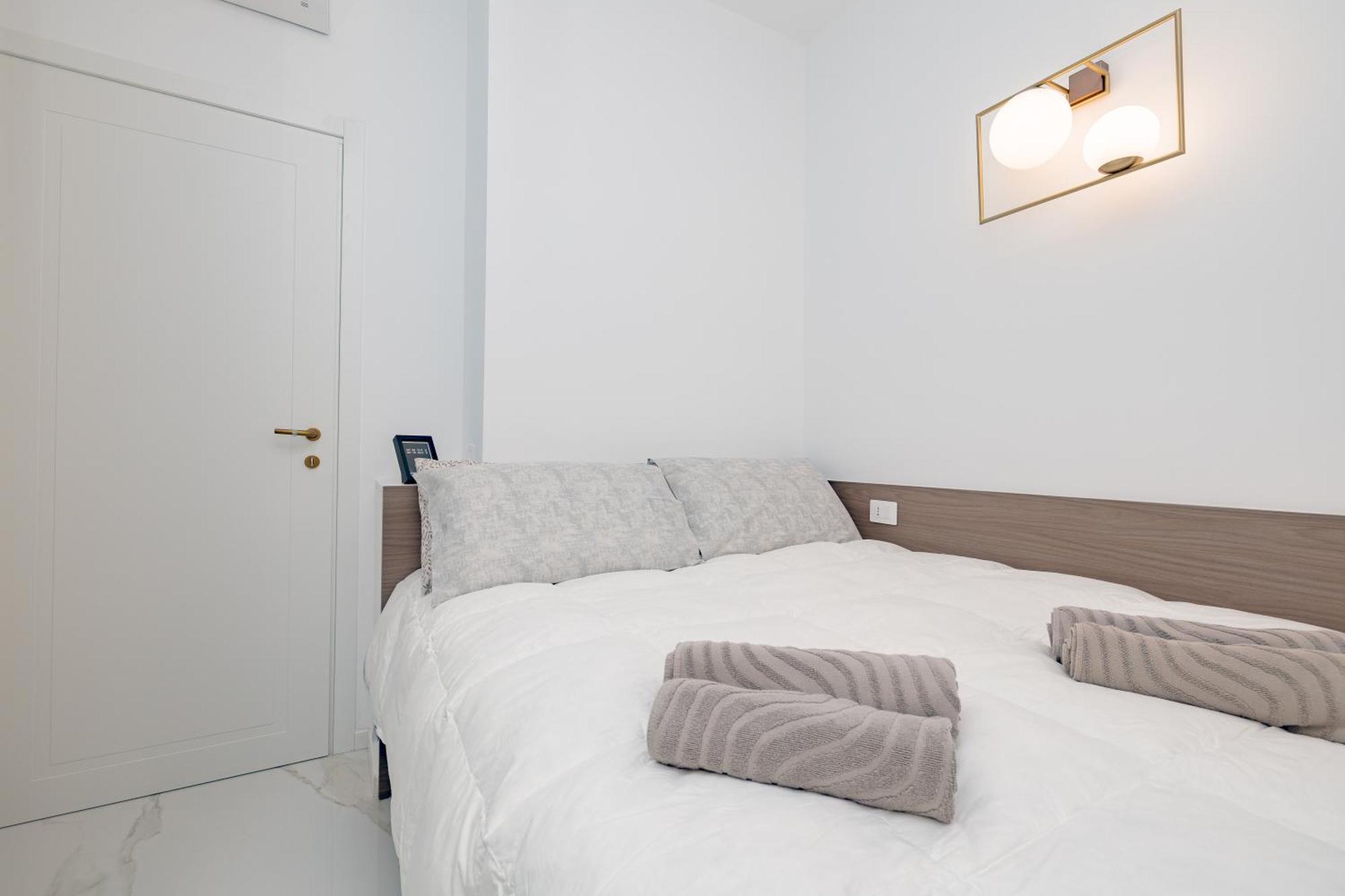 Apartment 2co4 - Duomo - Modern - Milan