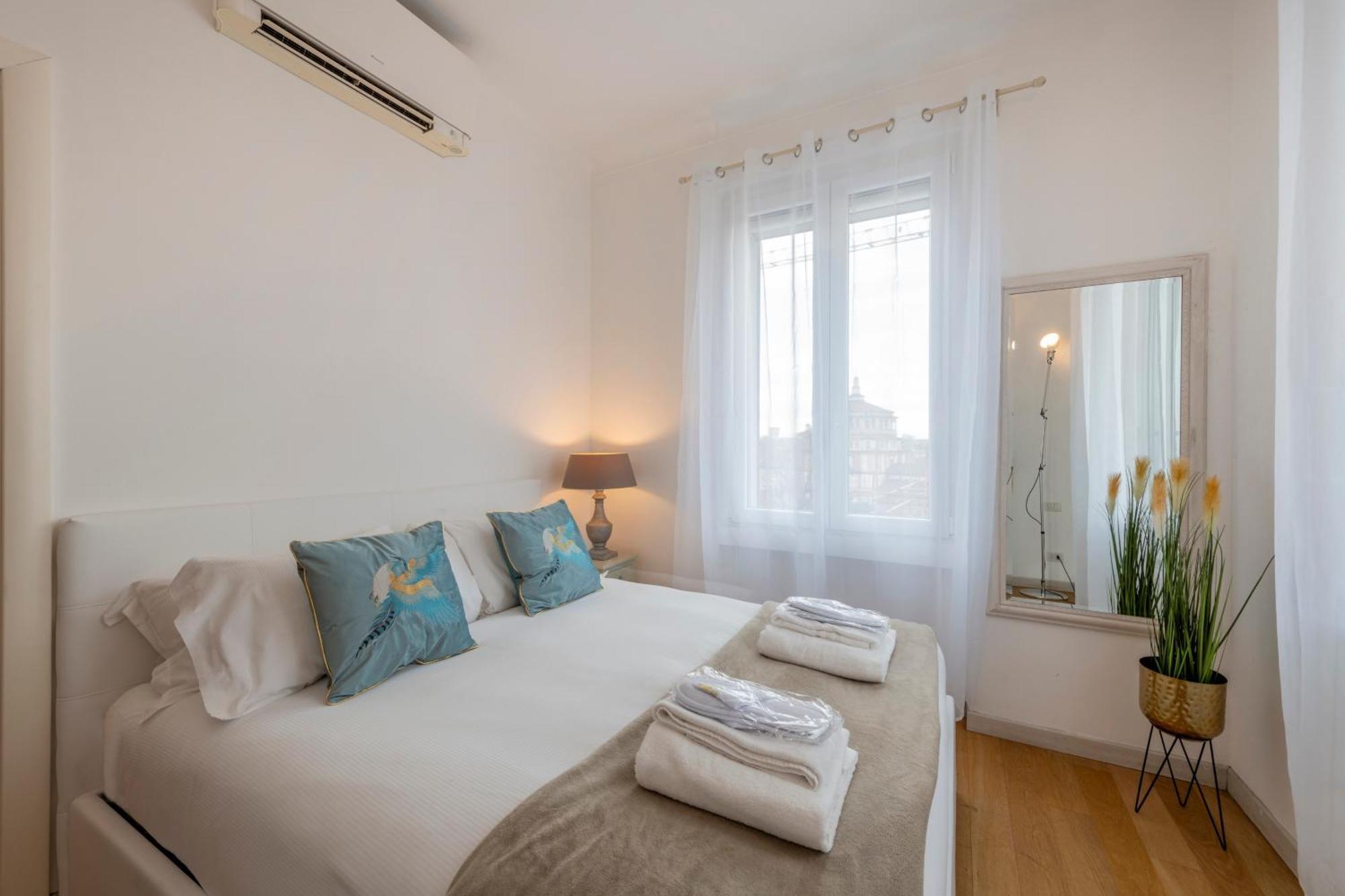 Royal - Centro Cadorna Apartment Milan
