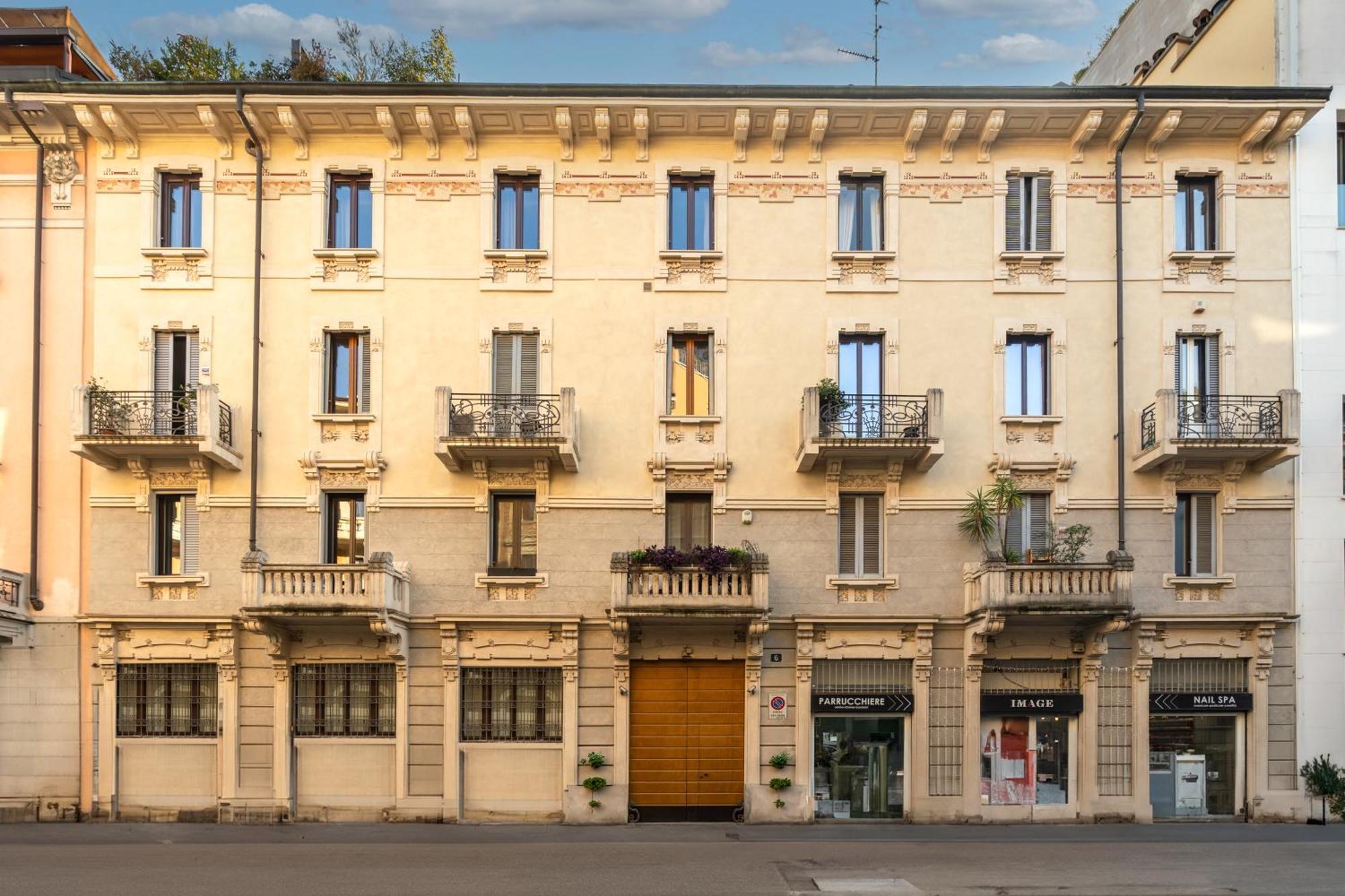 Apartment Casa Corio Balcony Porta Romana Milan