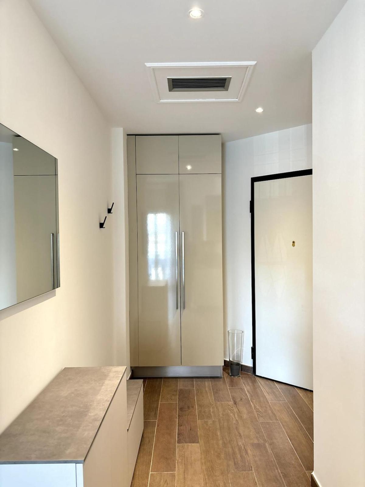 Visconti Design And Comfort In Apartment Milan