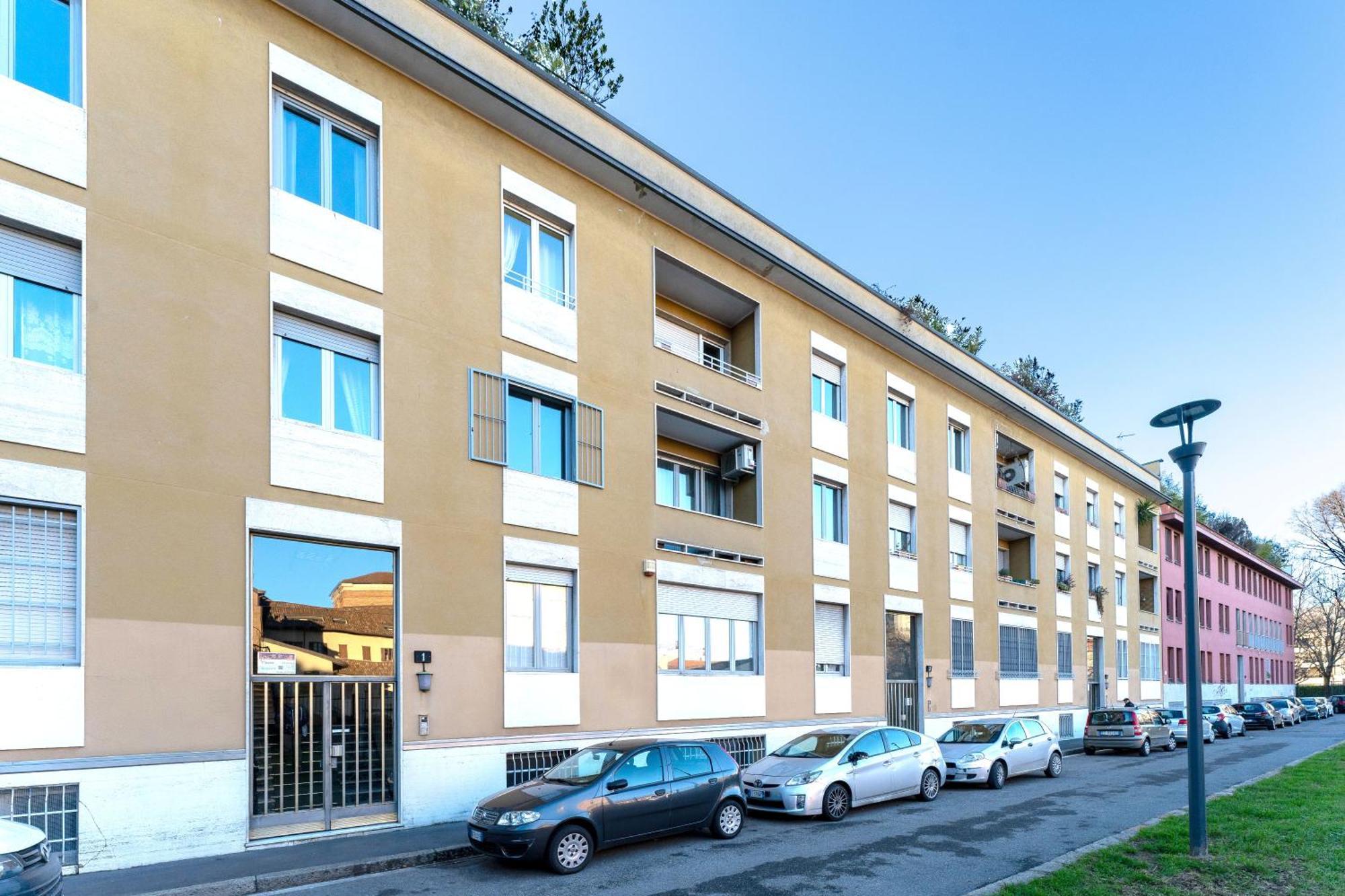 Apartment In Isola Garibaldi