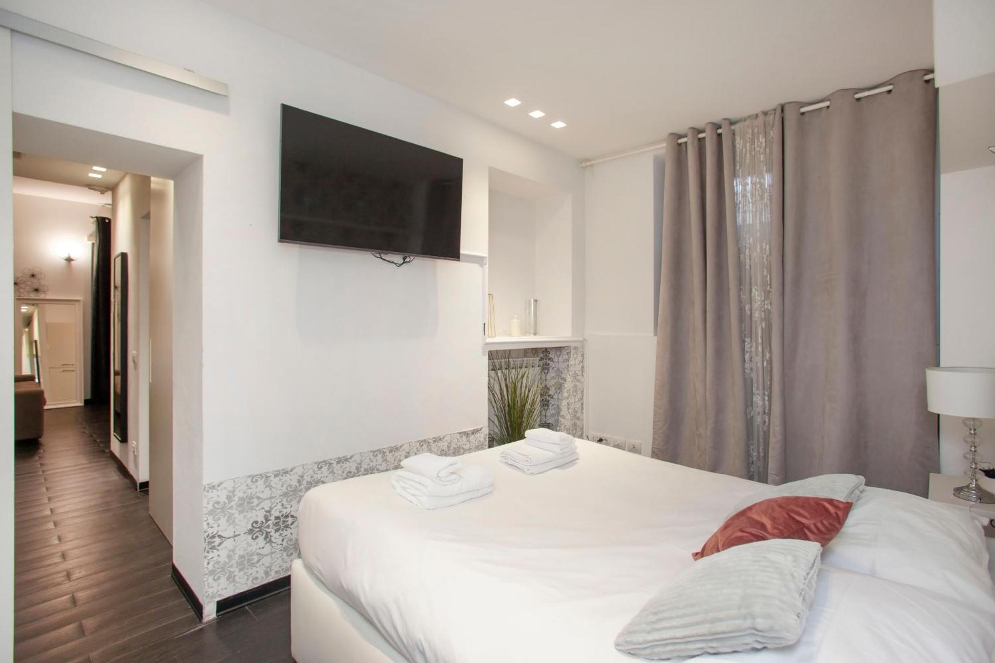 We - Morandi Plaza - * Milan