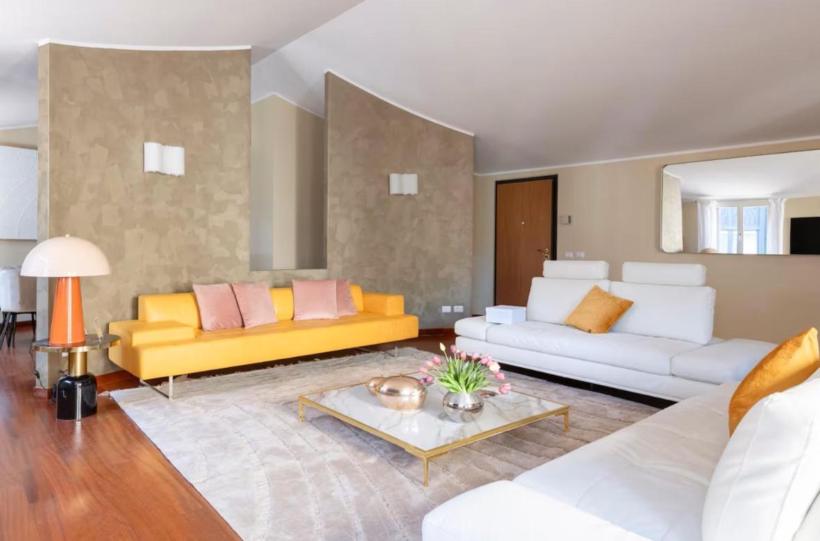 Apartment 4 Bedroom Apartament With Terrace-duomo View
