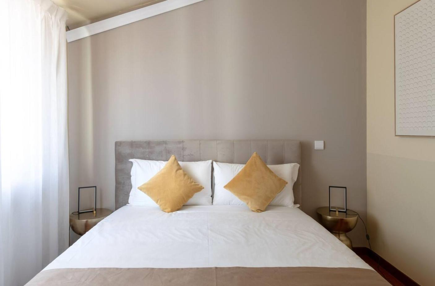 4 Bedroom Apartament With Terrace-duomo View Apartment