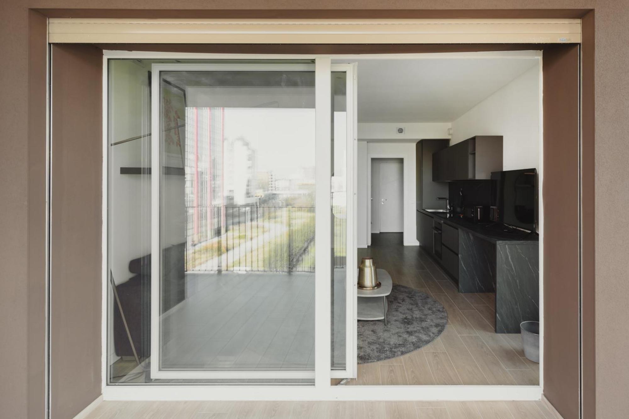 Gohost - Modern And Bright With Terrace And Balcony Milan